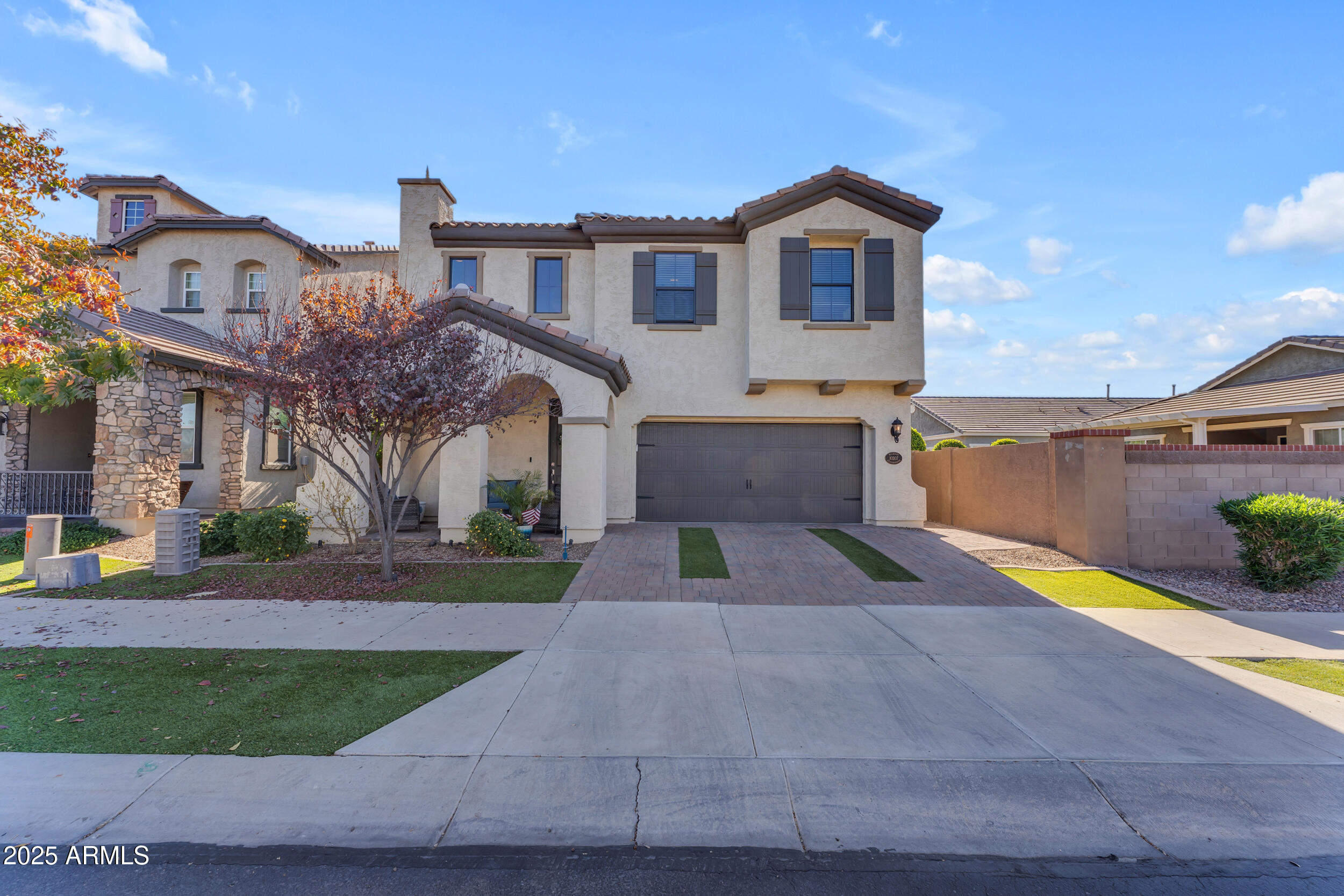 10307 E NOPAL Avenue