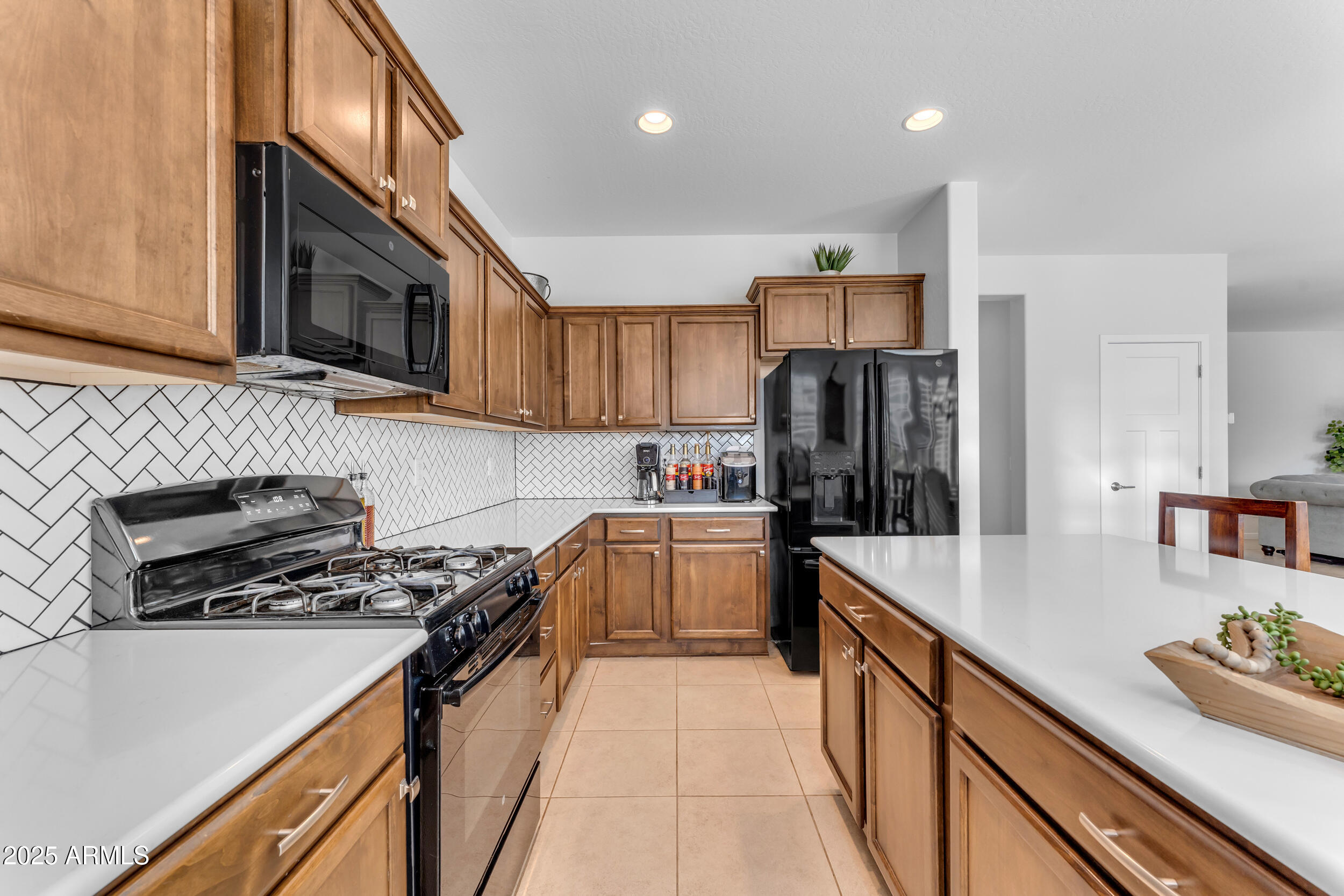 10307 E NOPAL Avenue