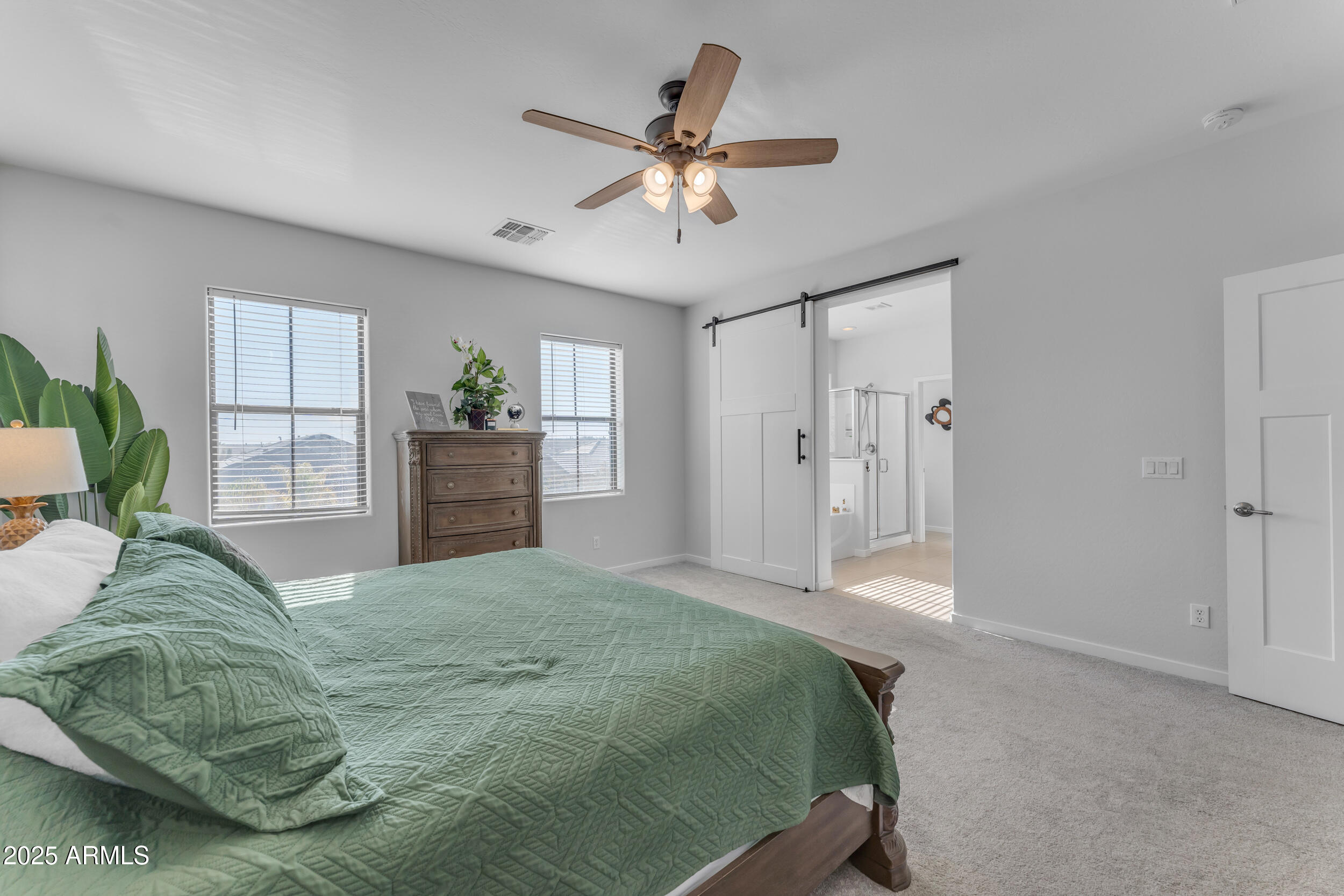 10307 E NOPAL Avenue