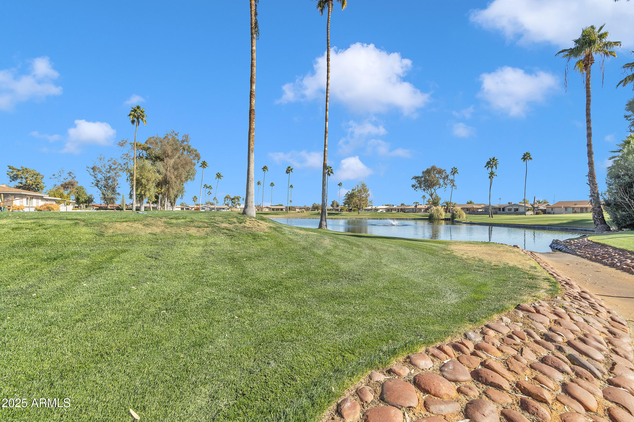 864 S ROANOKE Street