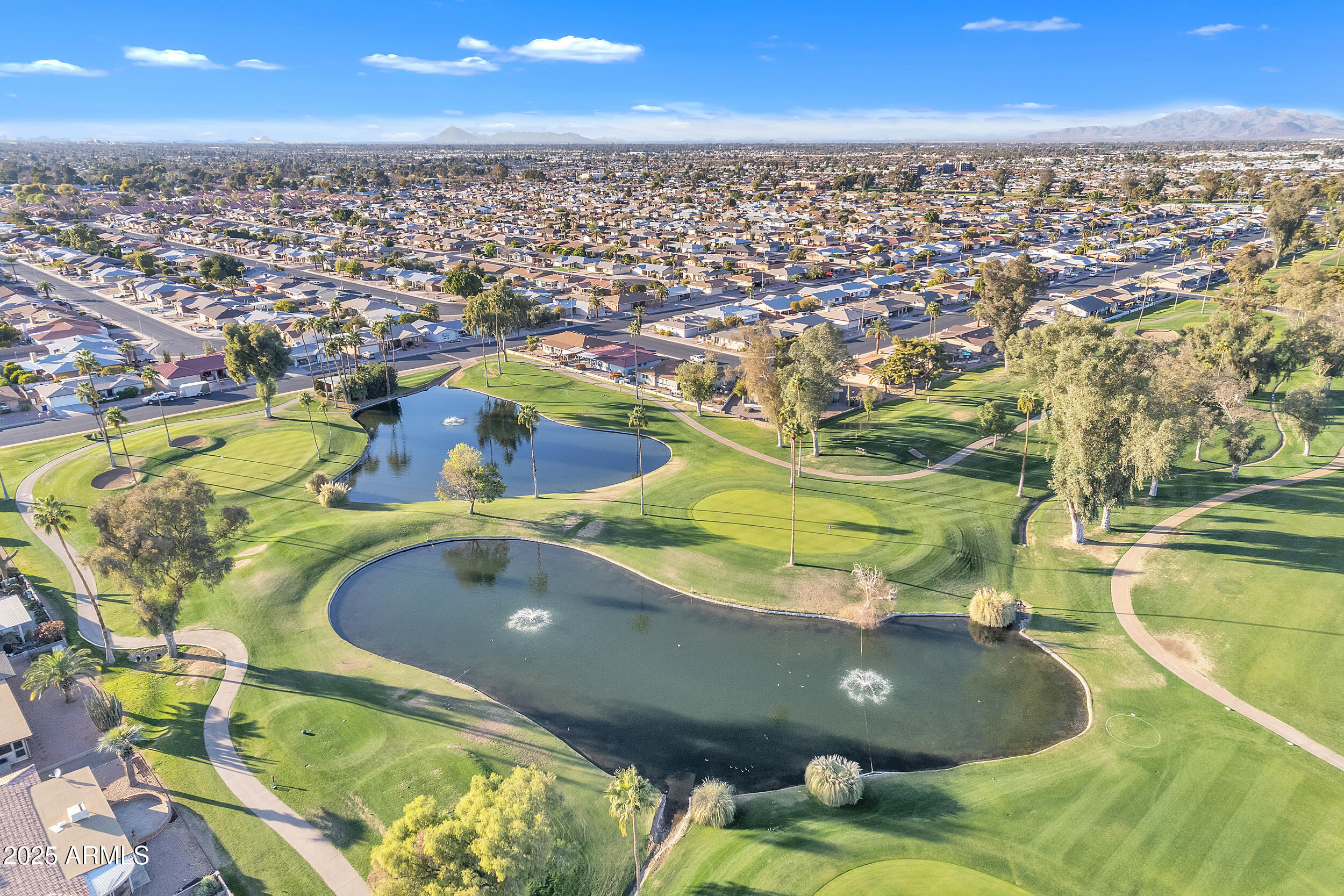 864 S ROANOKE Street