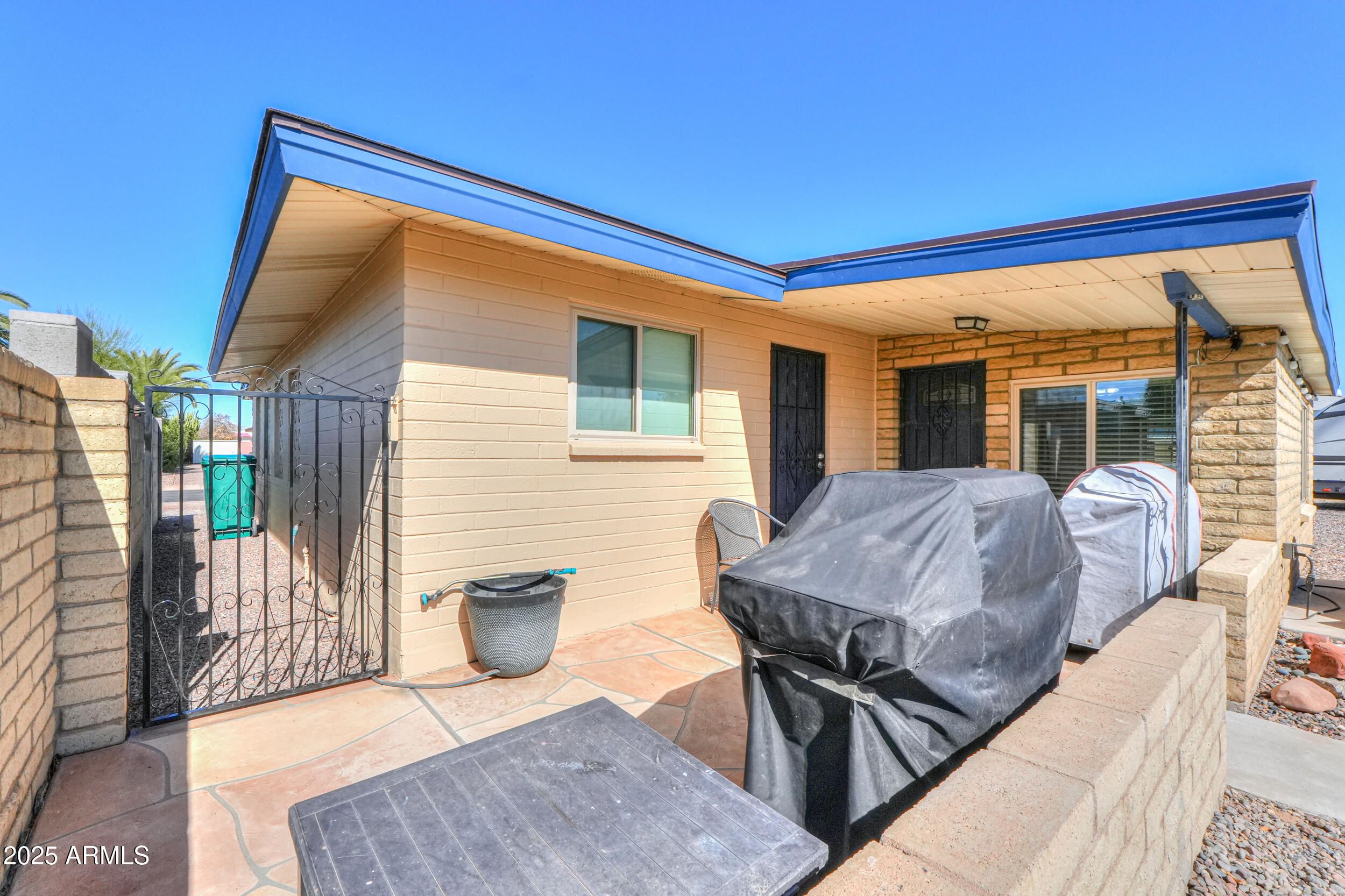 6319 E DUNCAN Street