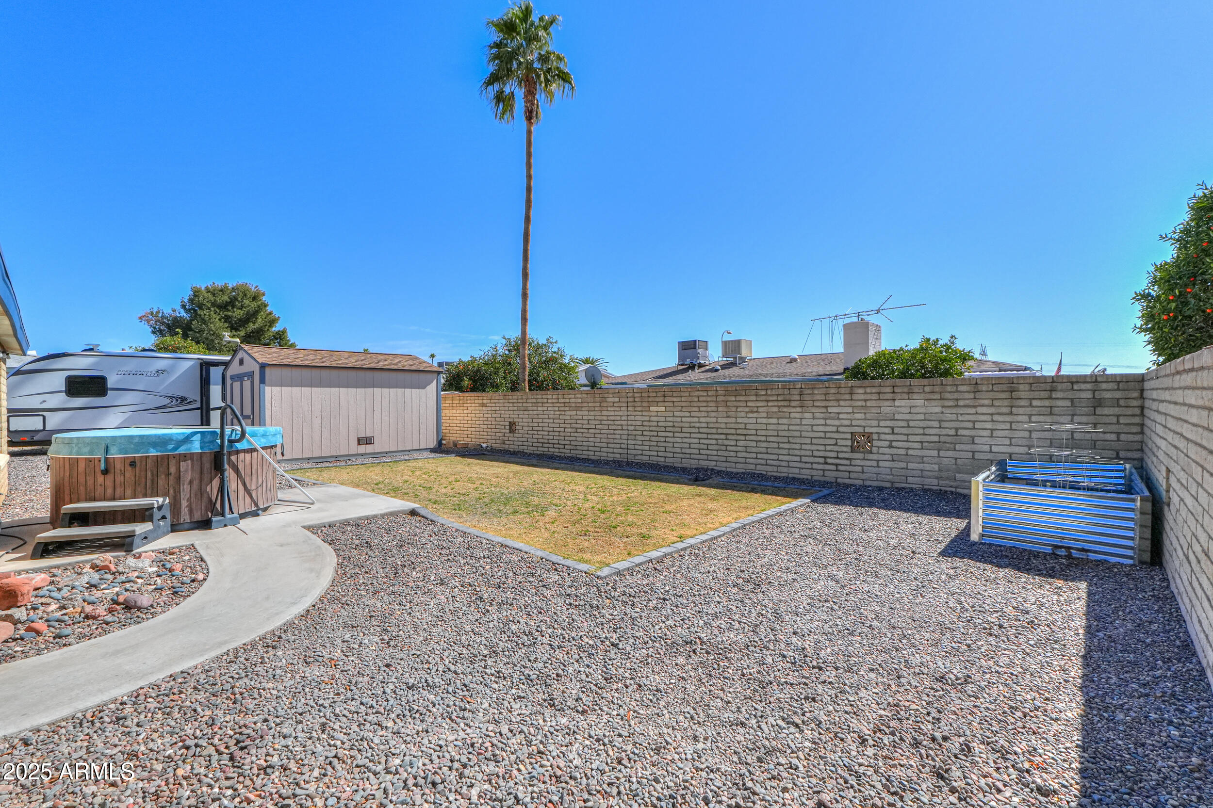 6319 E DUNCAN Street