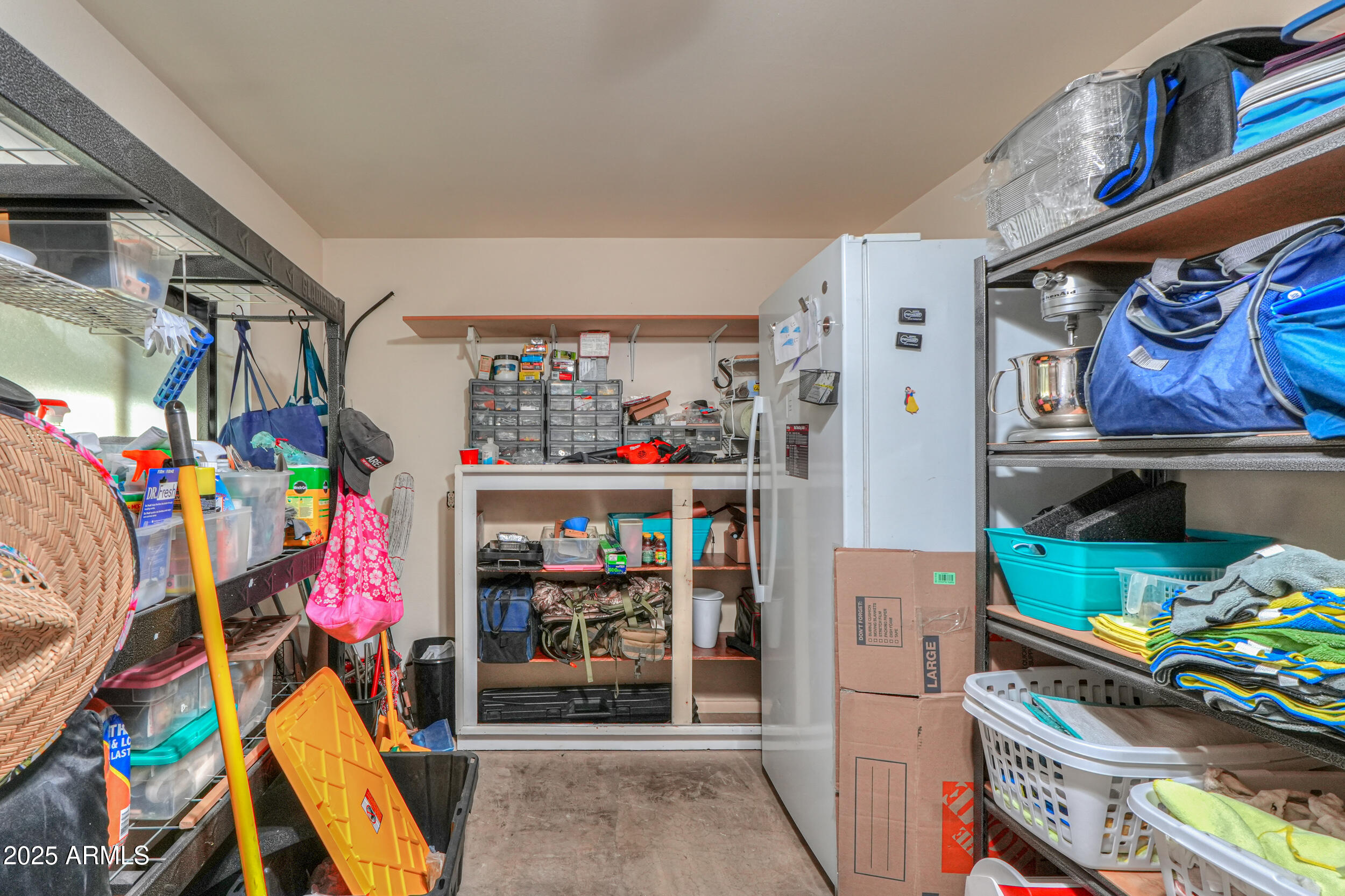 6319 E DUNCAN Street