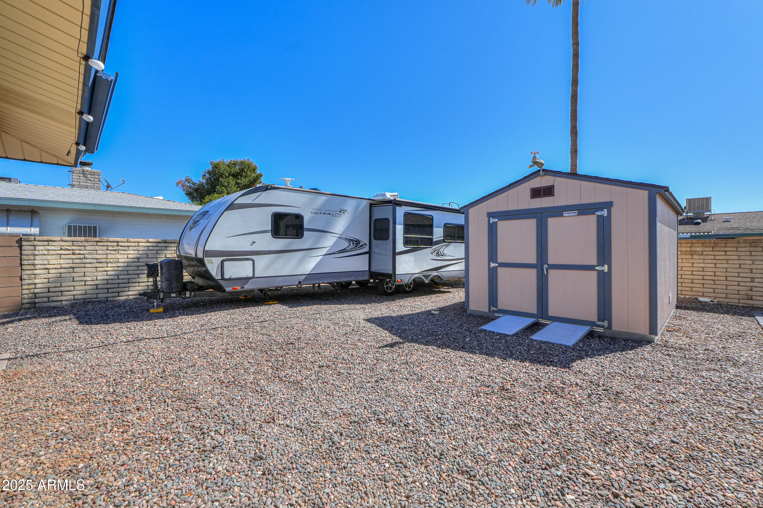 6319 E DUNCAN Street