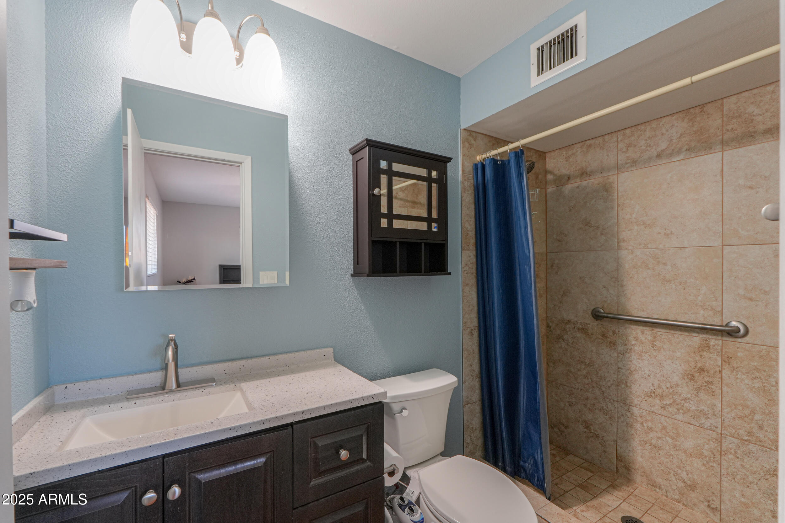 6319 E DUNCAN Street