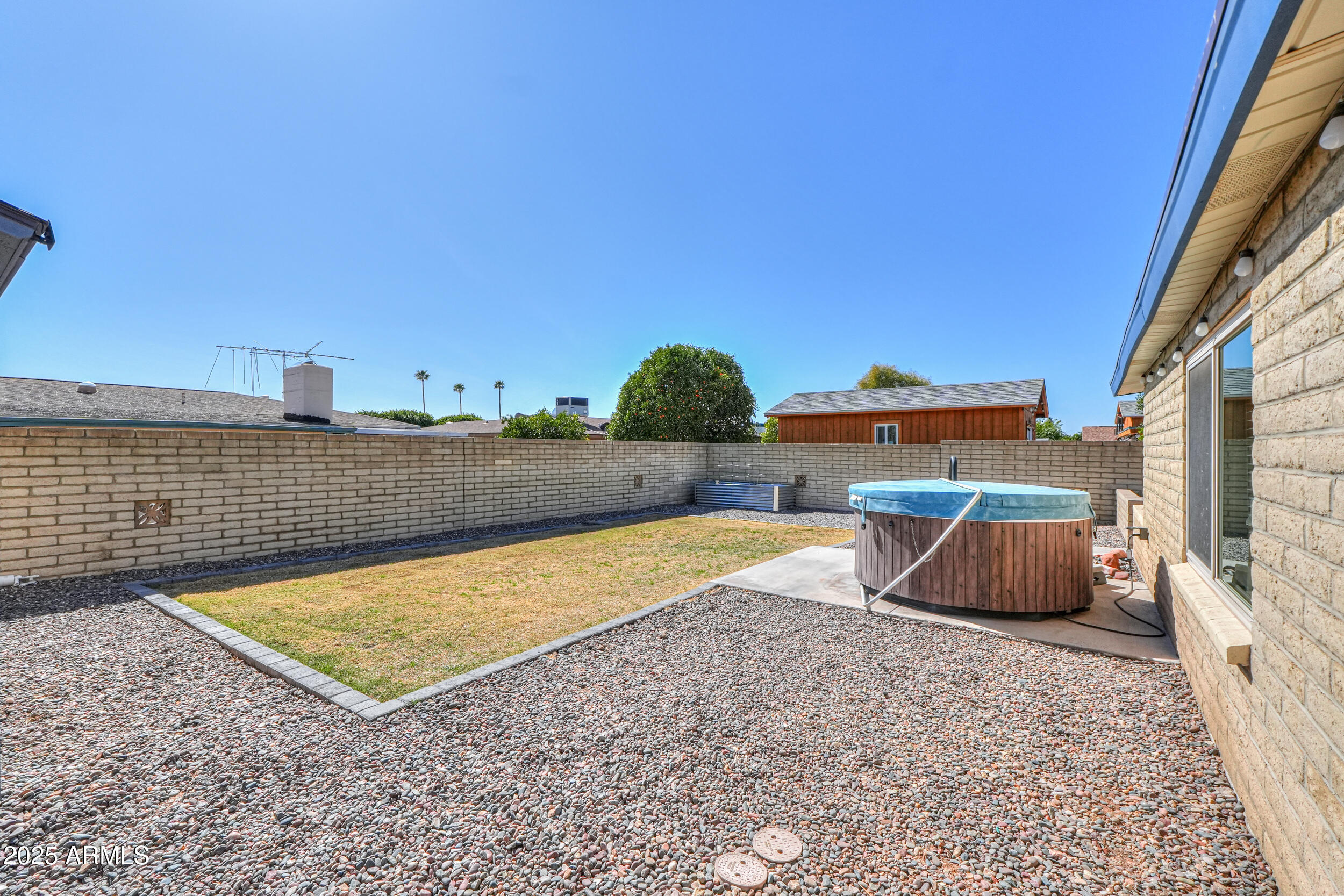 6319 E DUNCAN Street