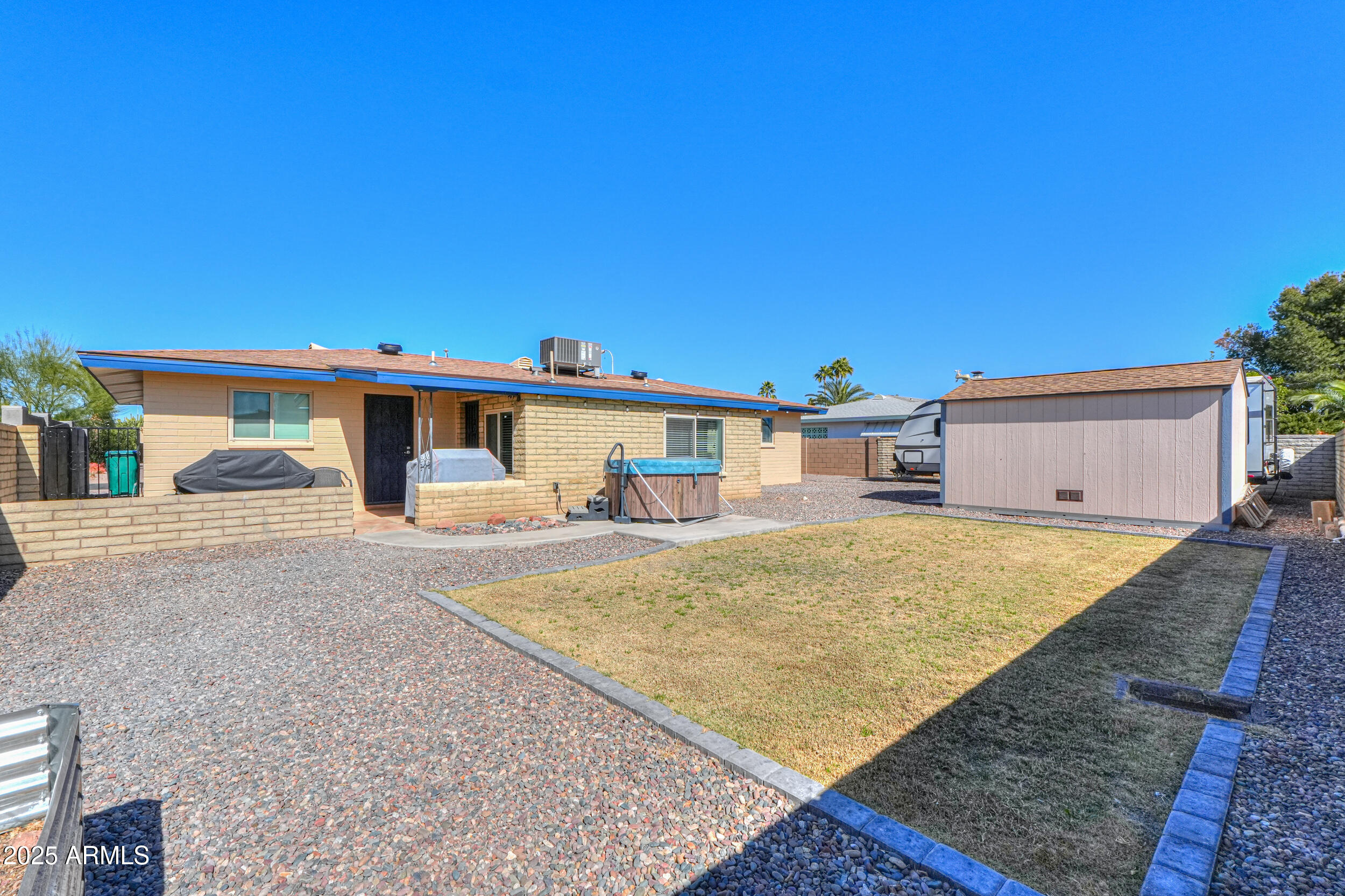 6319 E DUNCAN Street