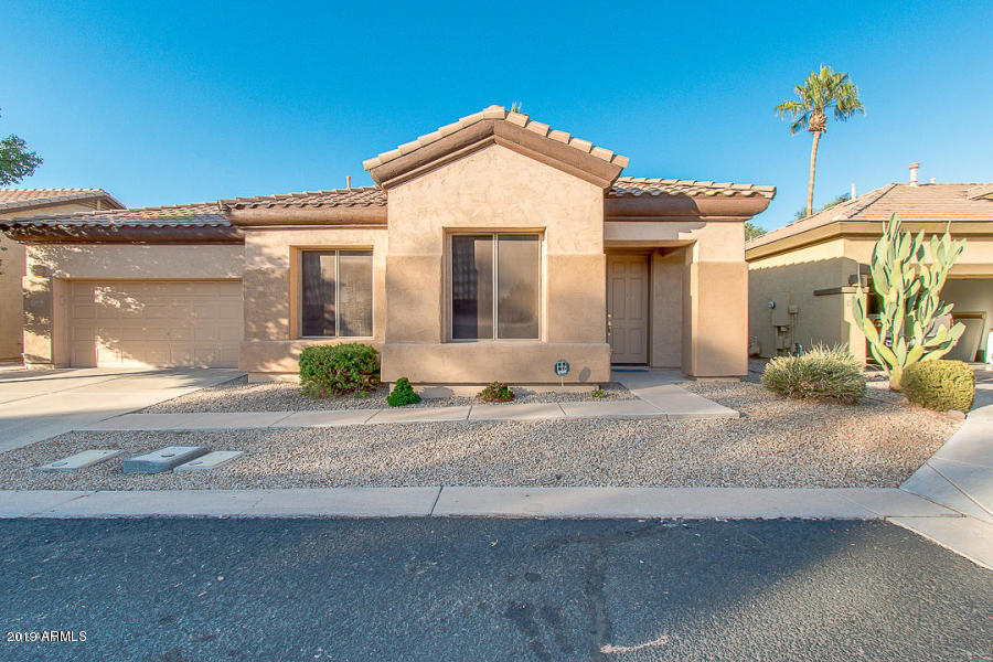 876 E SHEFFIELD Avenue