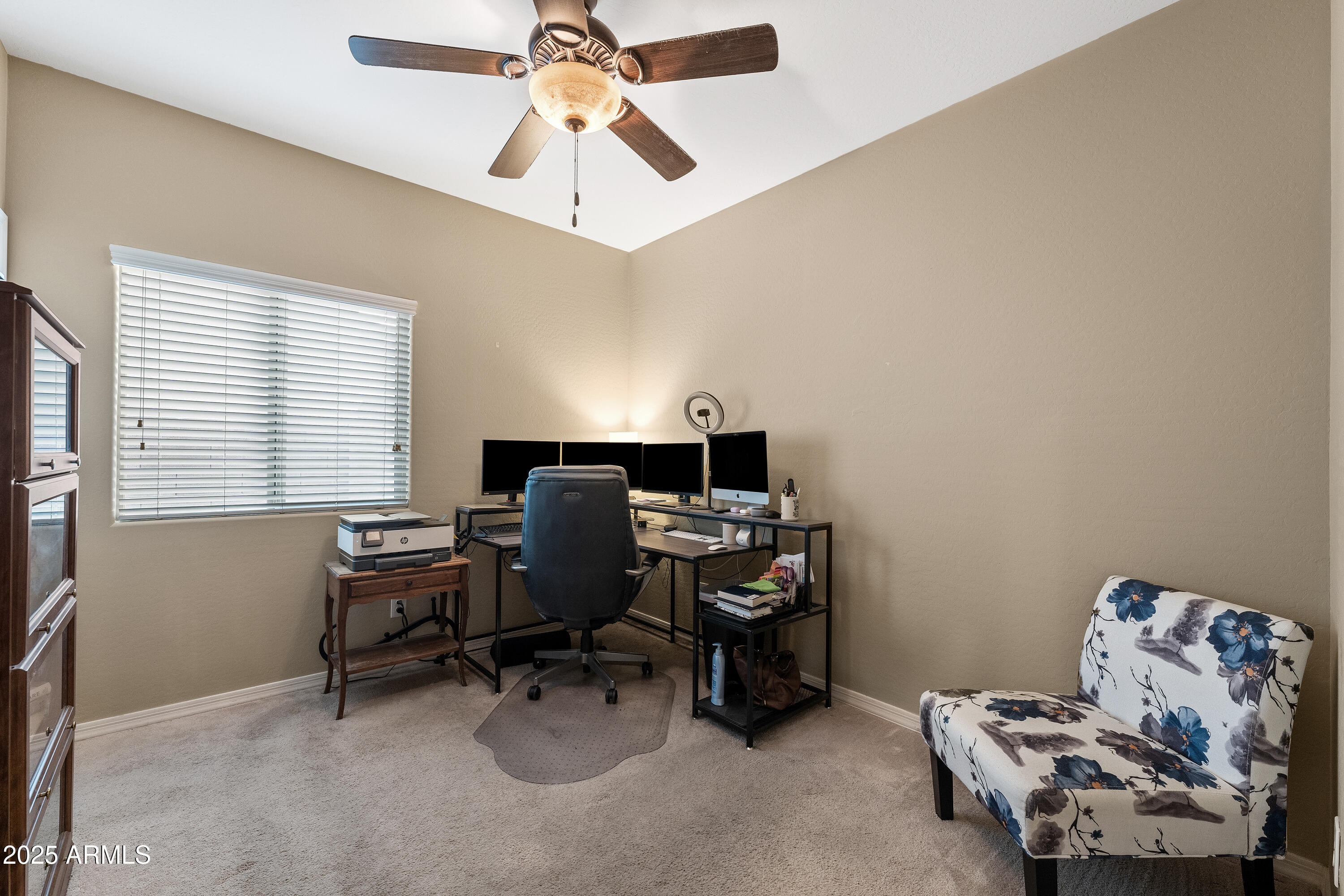 398 W HONEY LOCUST Avenue