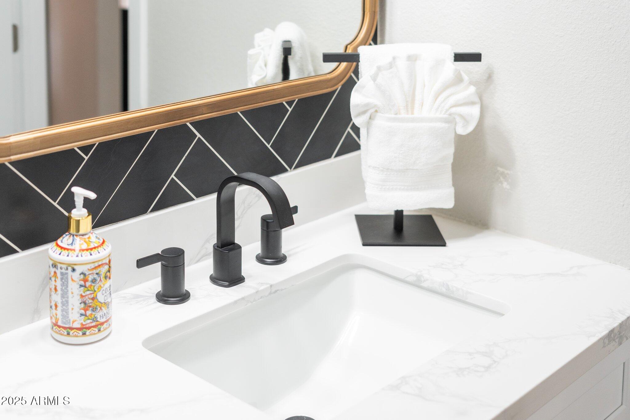 7625 E CAMELBACK Road, A336