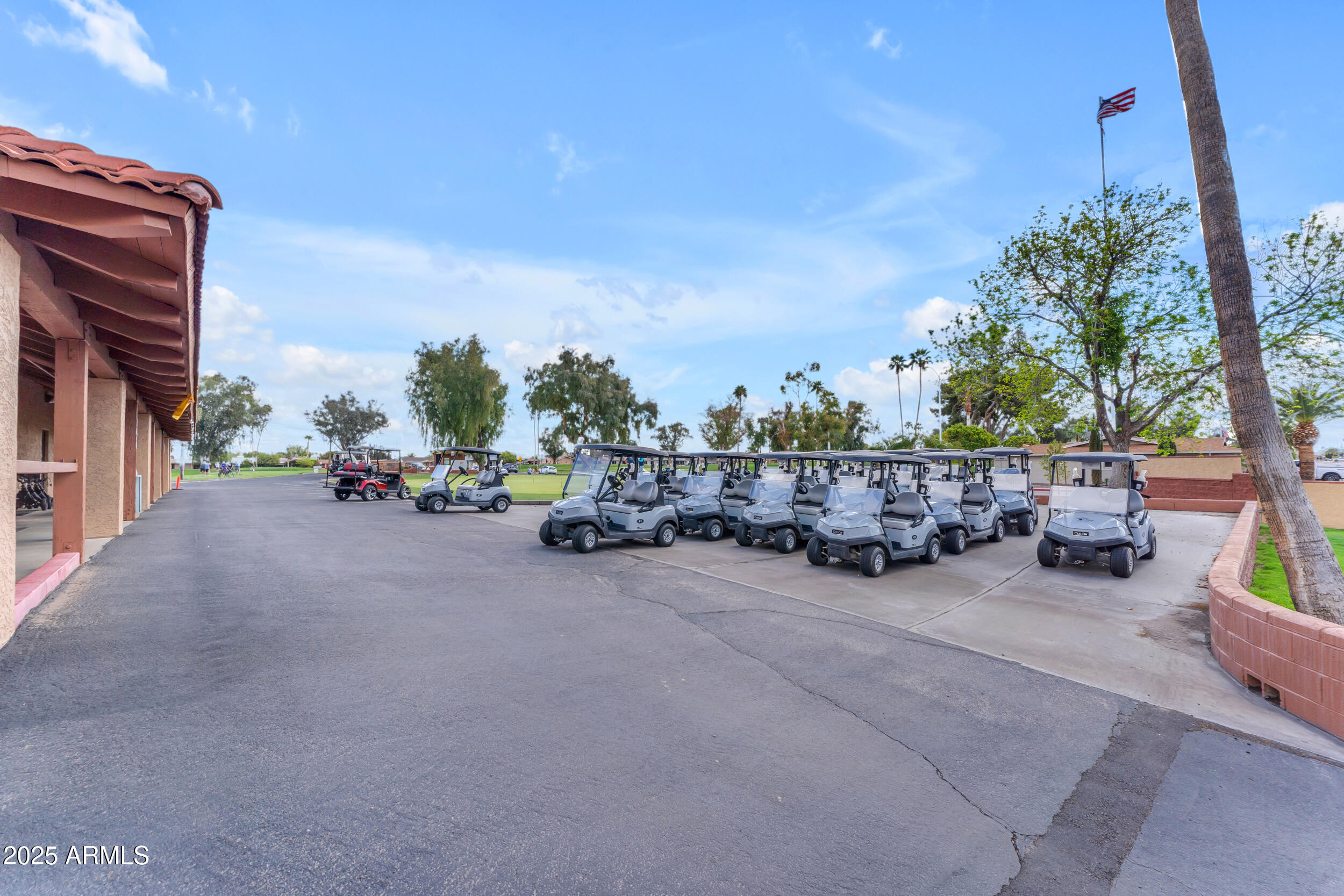 4720 E FLOSSMOOR Circle