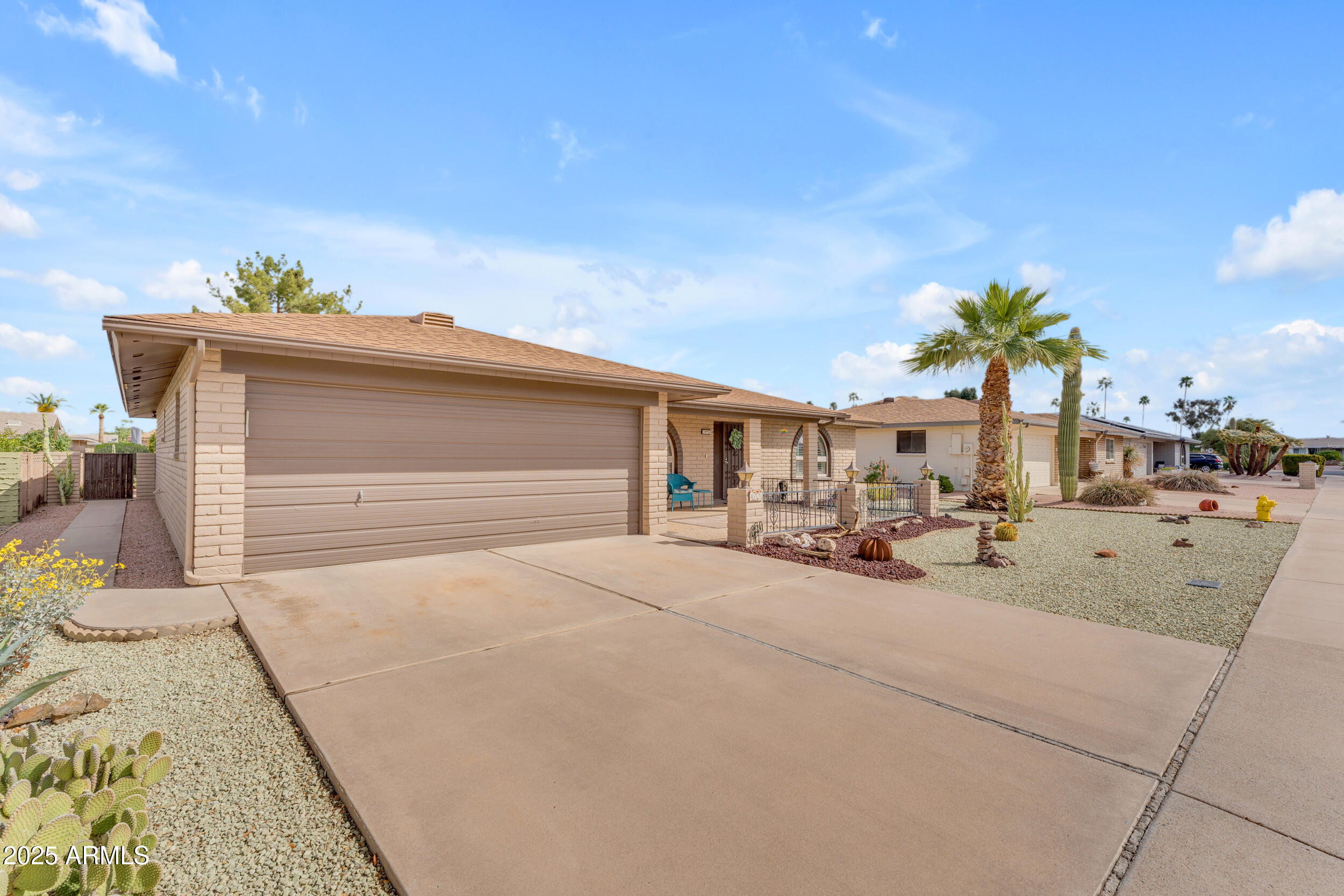 4720 E FLOSSMOOR Circle