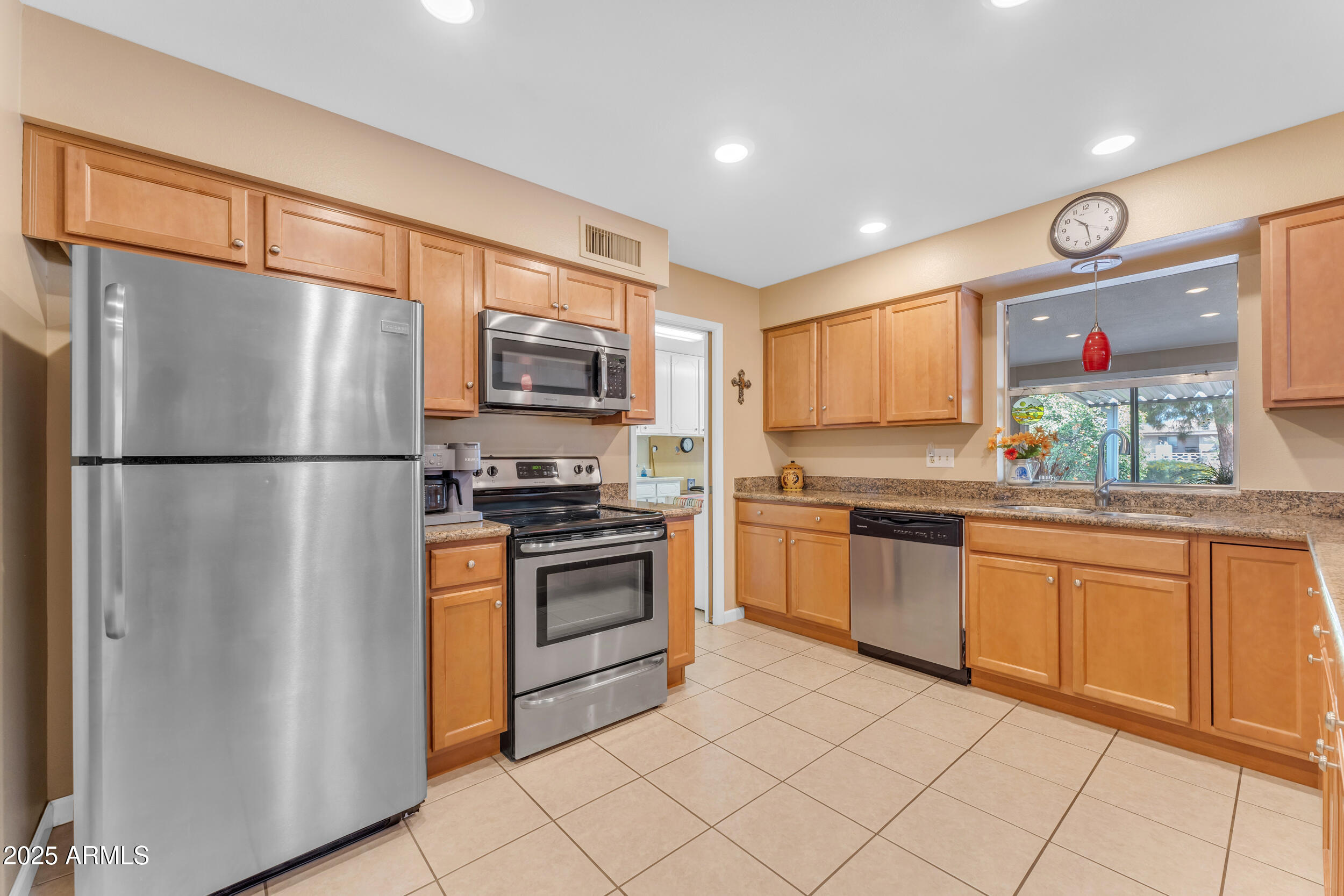 4720 E FLOSSMOOR Circle