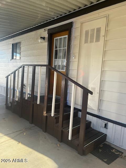 2175 W Southern Avenue, 200