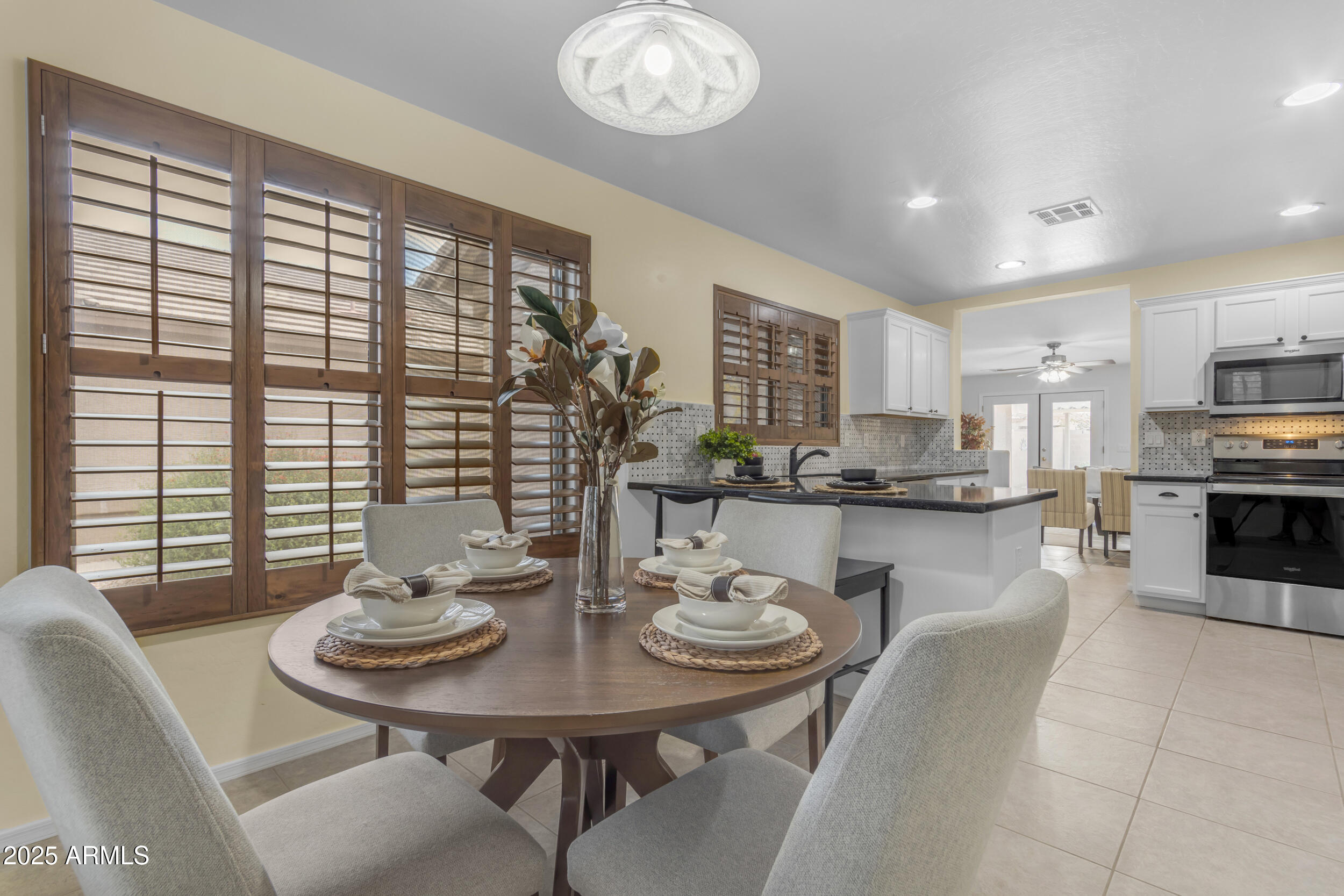 1285 E COTTONWOOD Road