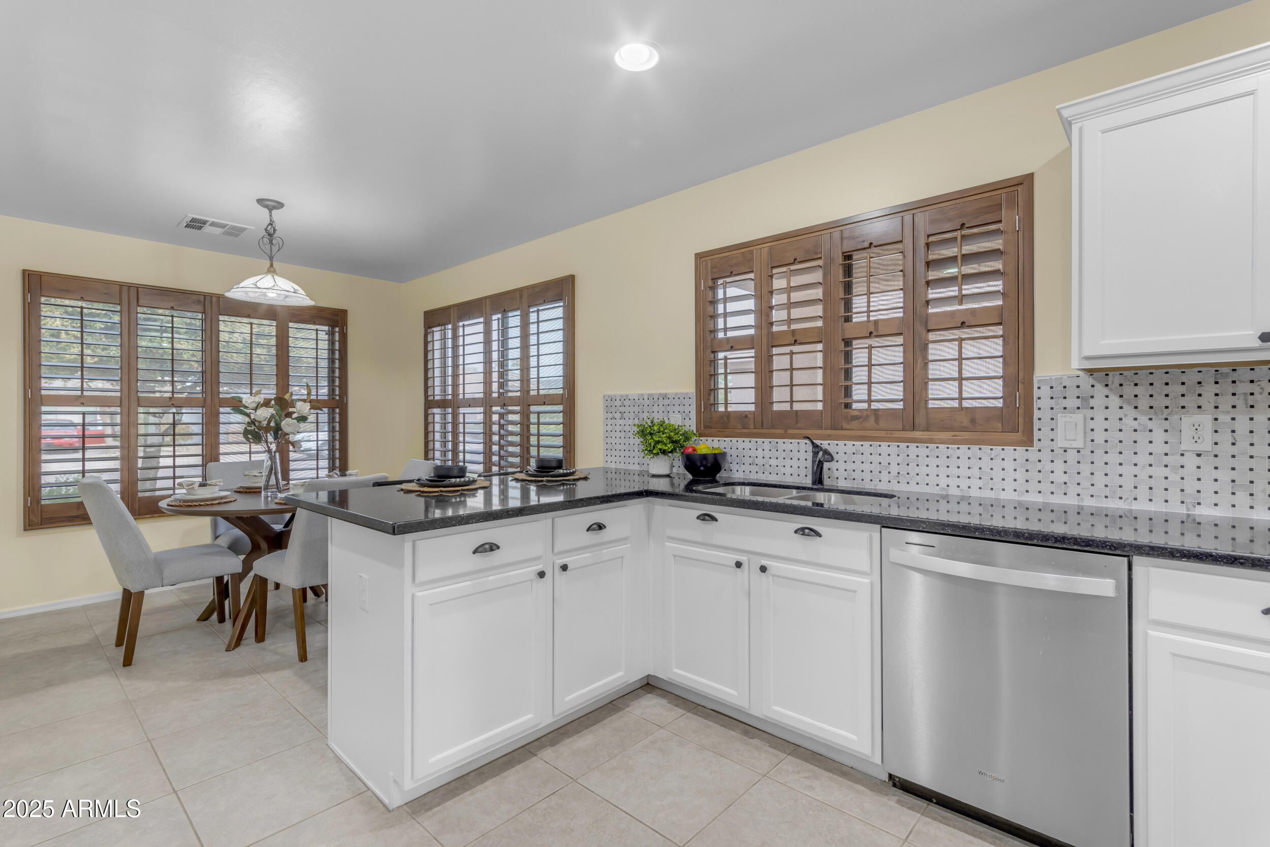 1285 E COTTONWOOD Road