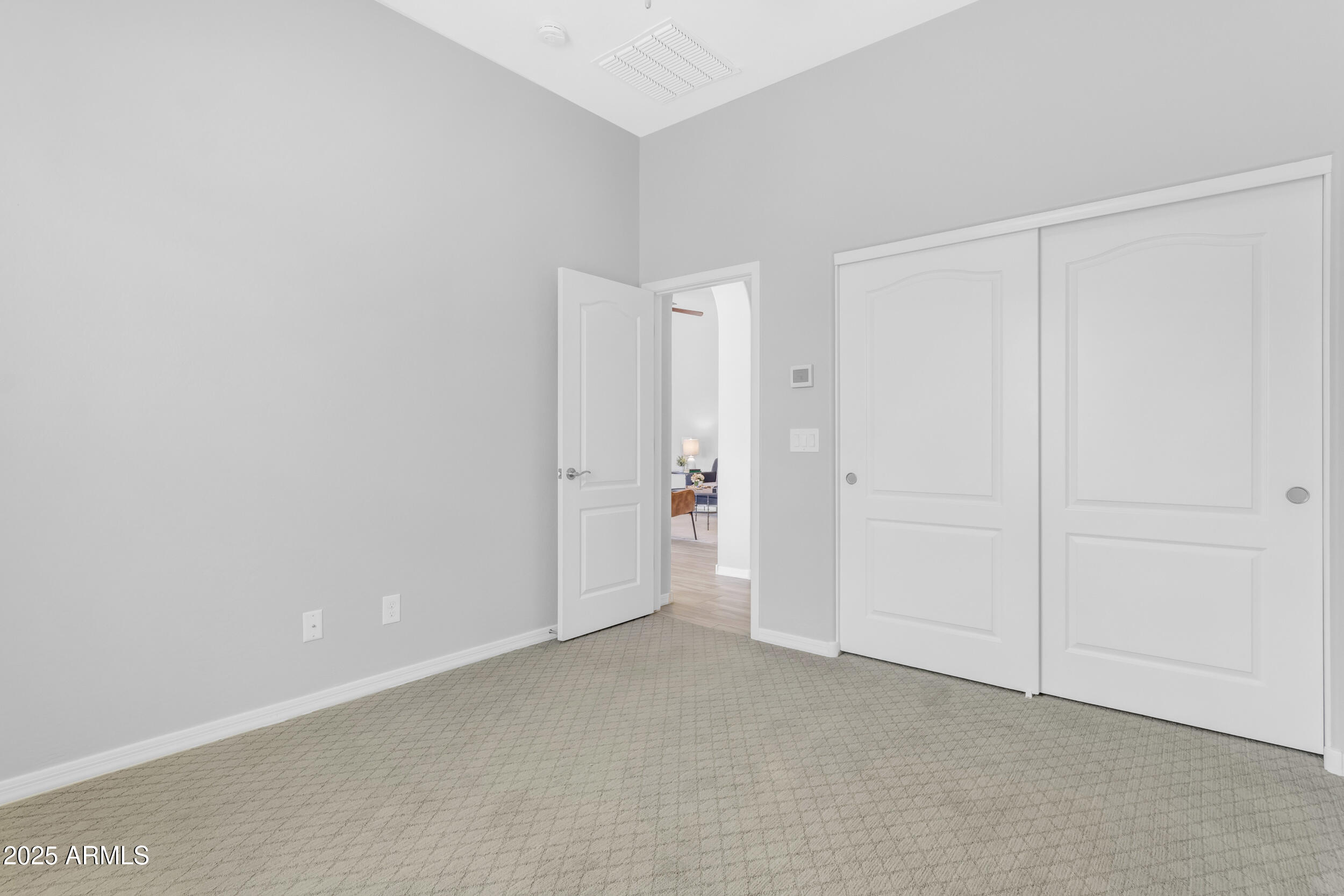 22473 E CREEKSIDE Lane