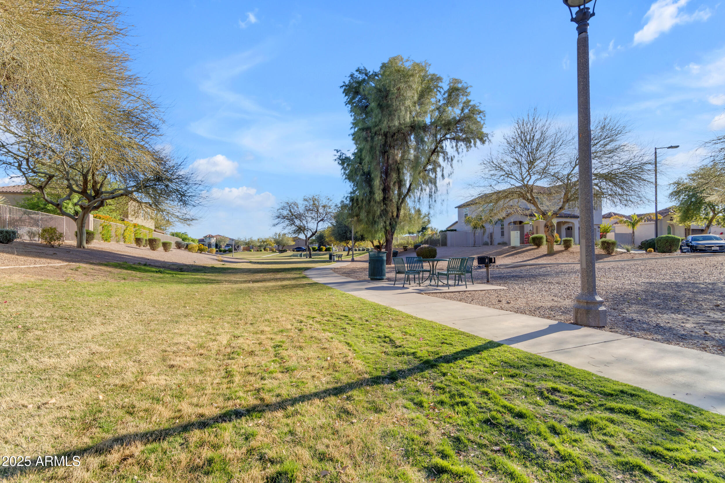 22473 E CREEKSIDE Lane