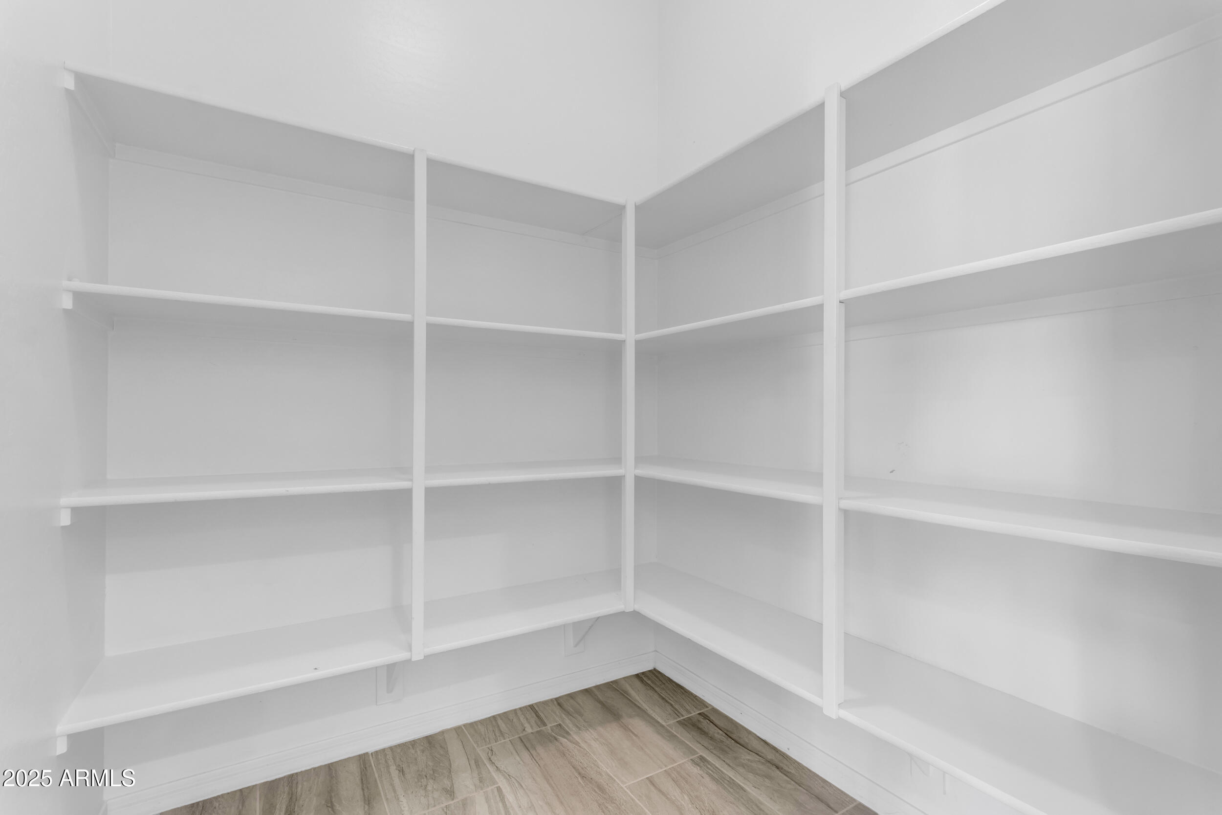 22473 E CREEKSIDE Lane