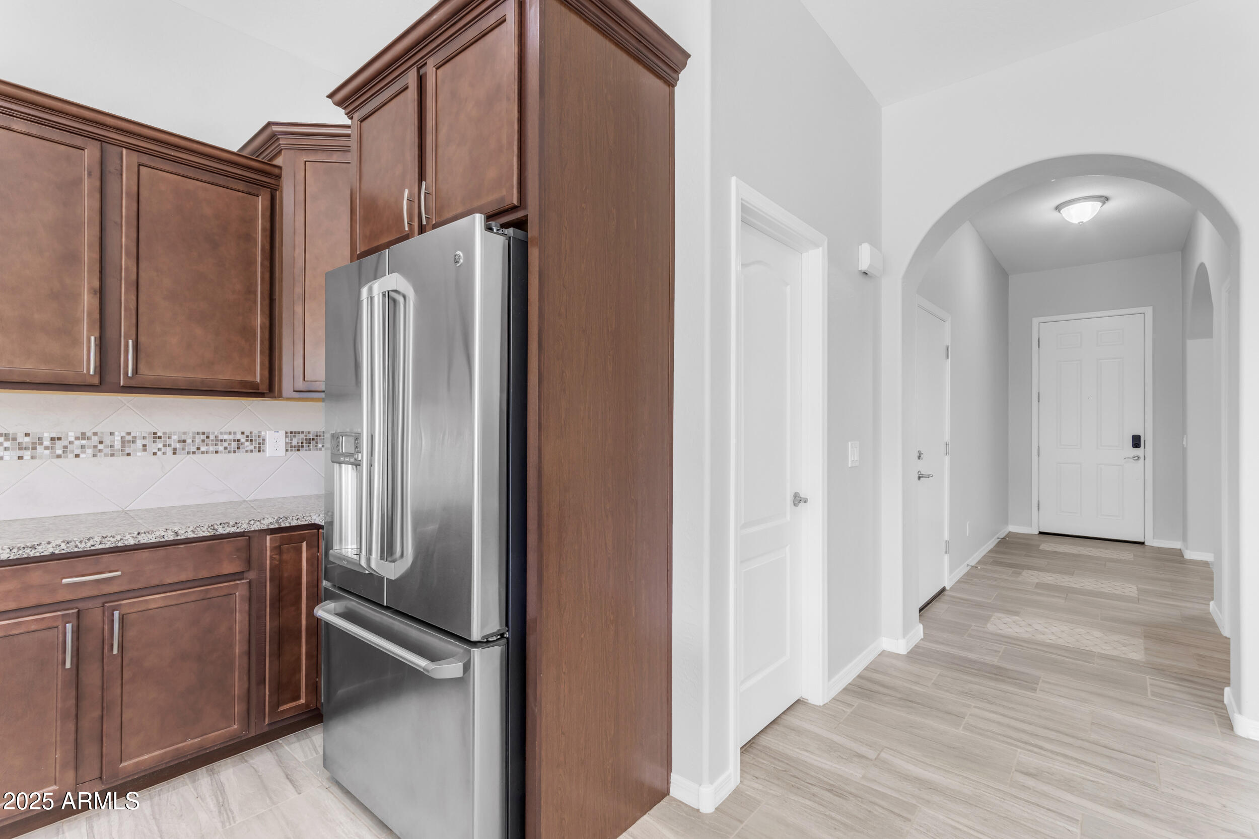 22473 E CREEKSIDE Lane