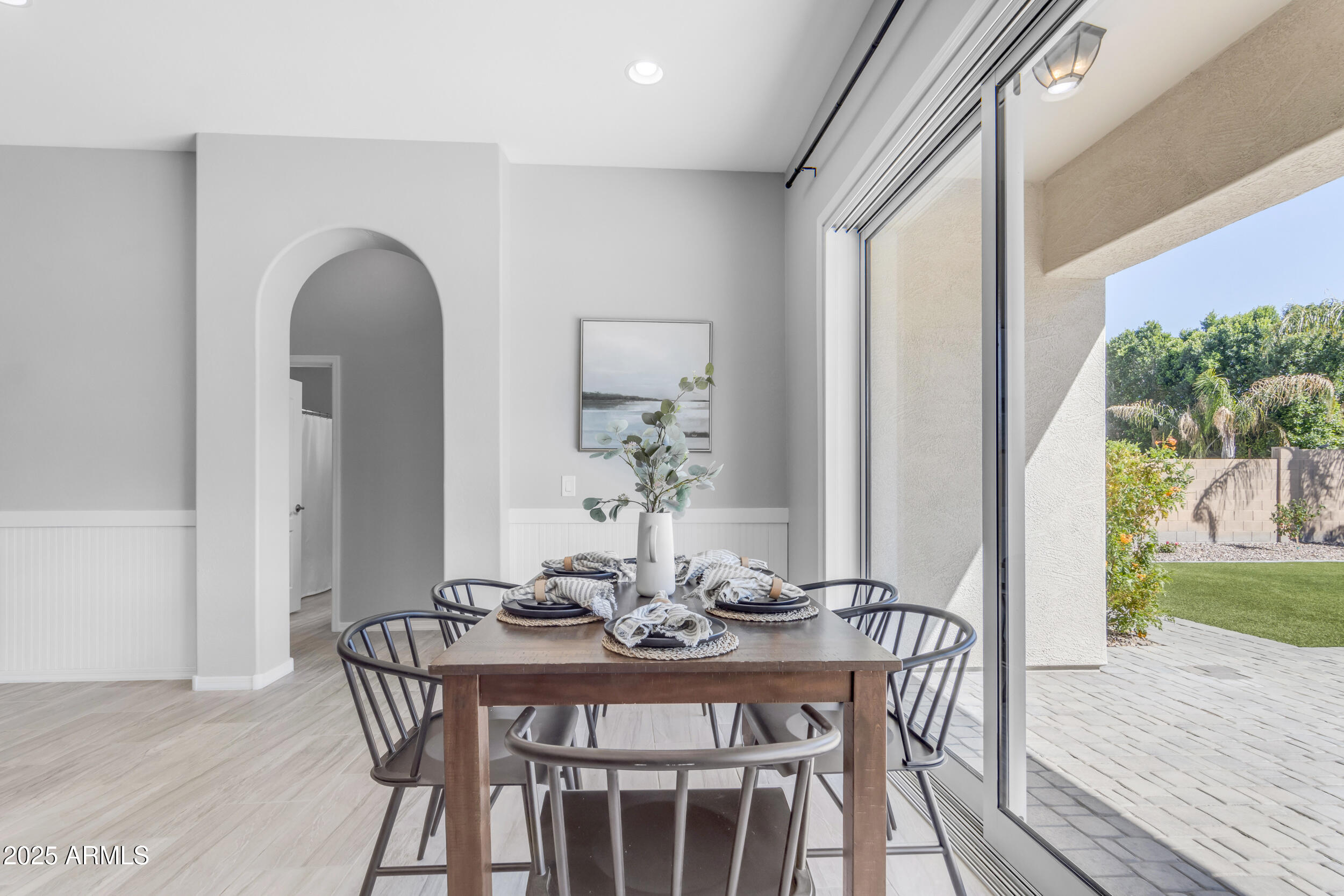 22473 E CREEKSIDE Lane