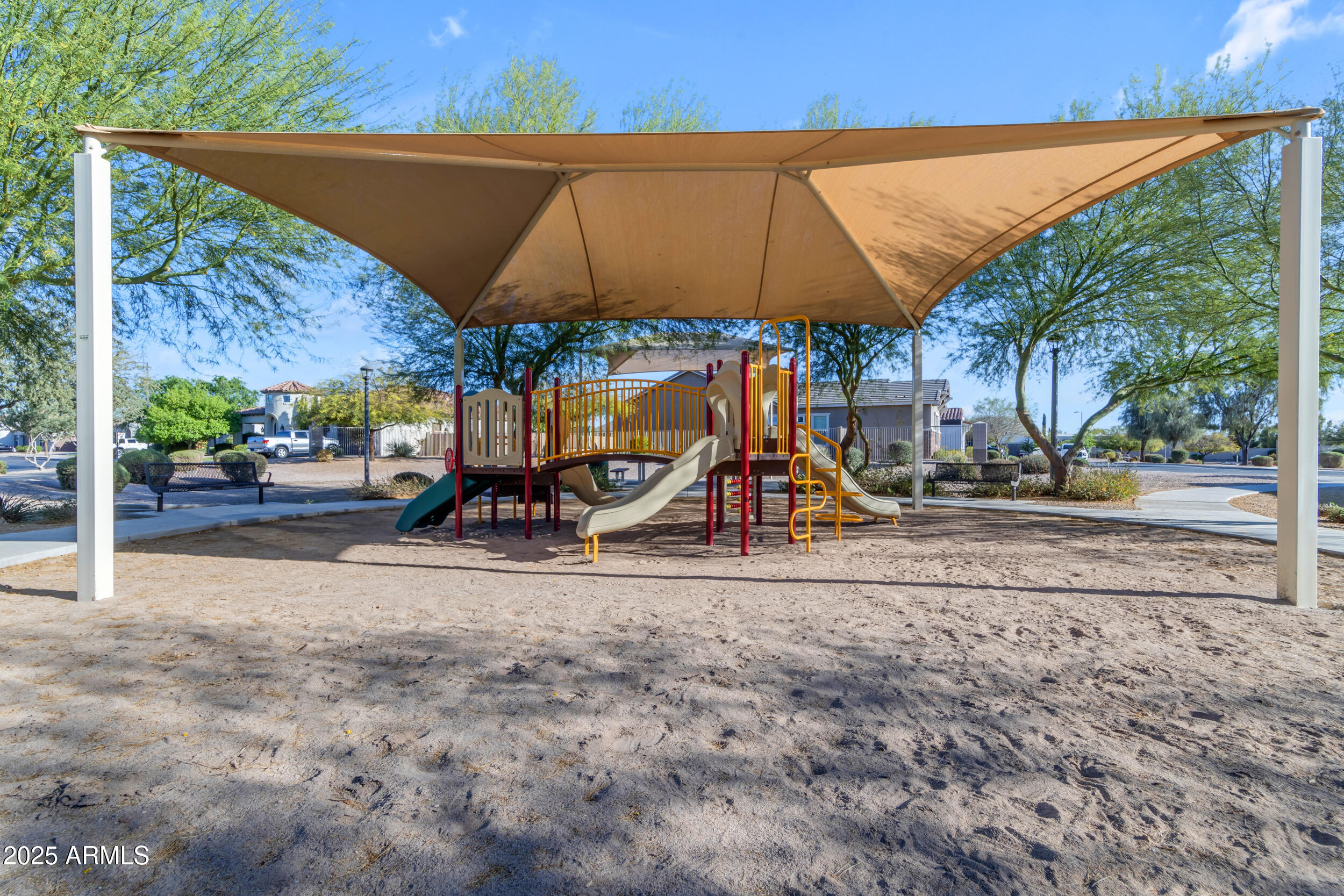 22473 E CREEKSIDE Lane