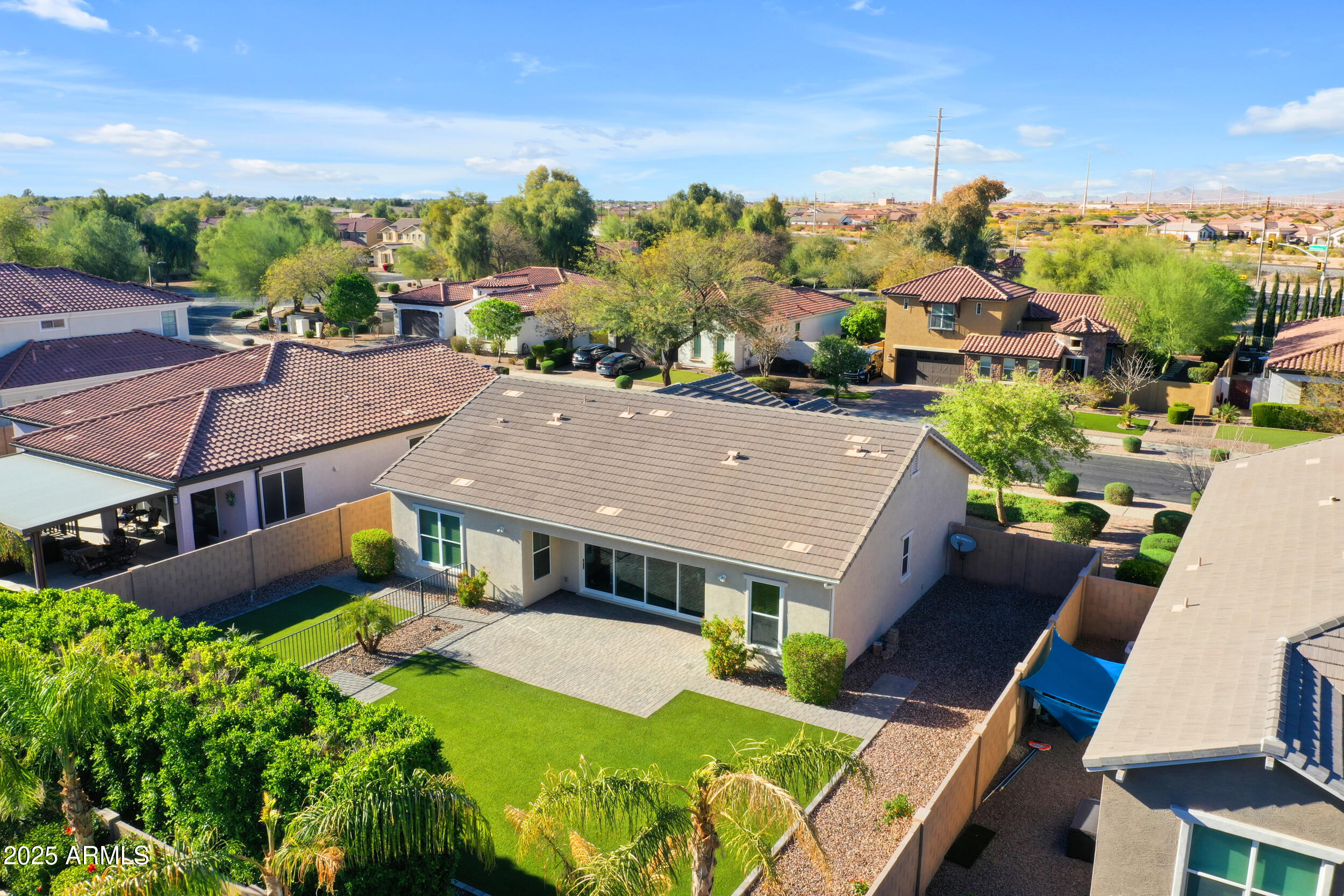 22473 E CREEKSIDE Lane