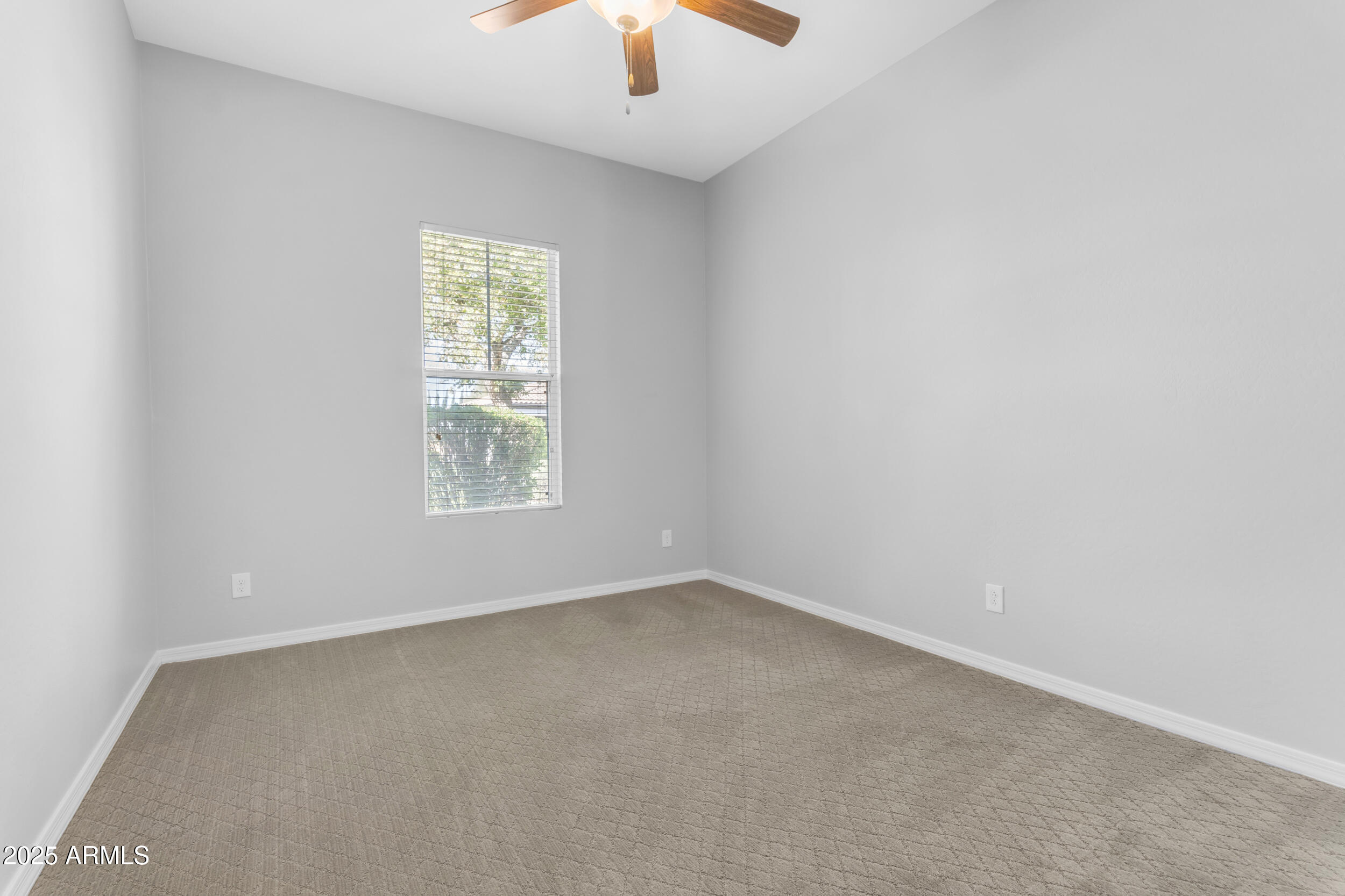 22473 E CREEKSIDE Lane