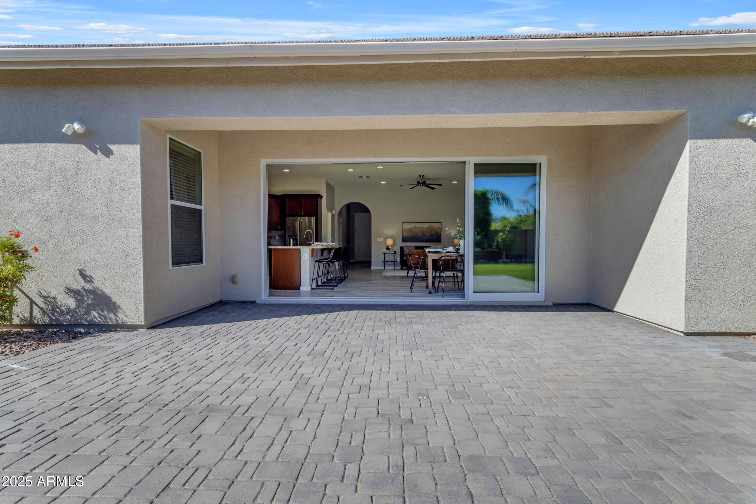 22473 E CREEKSIDE Lane