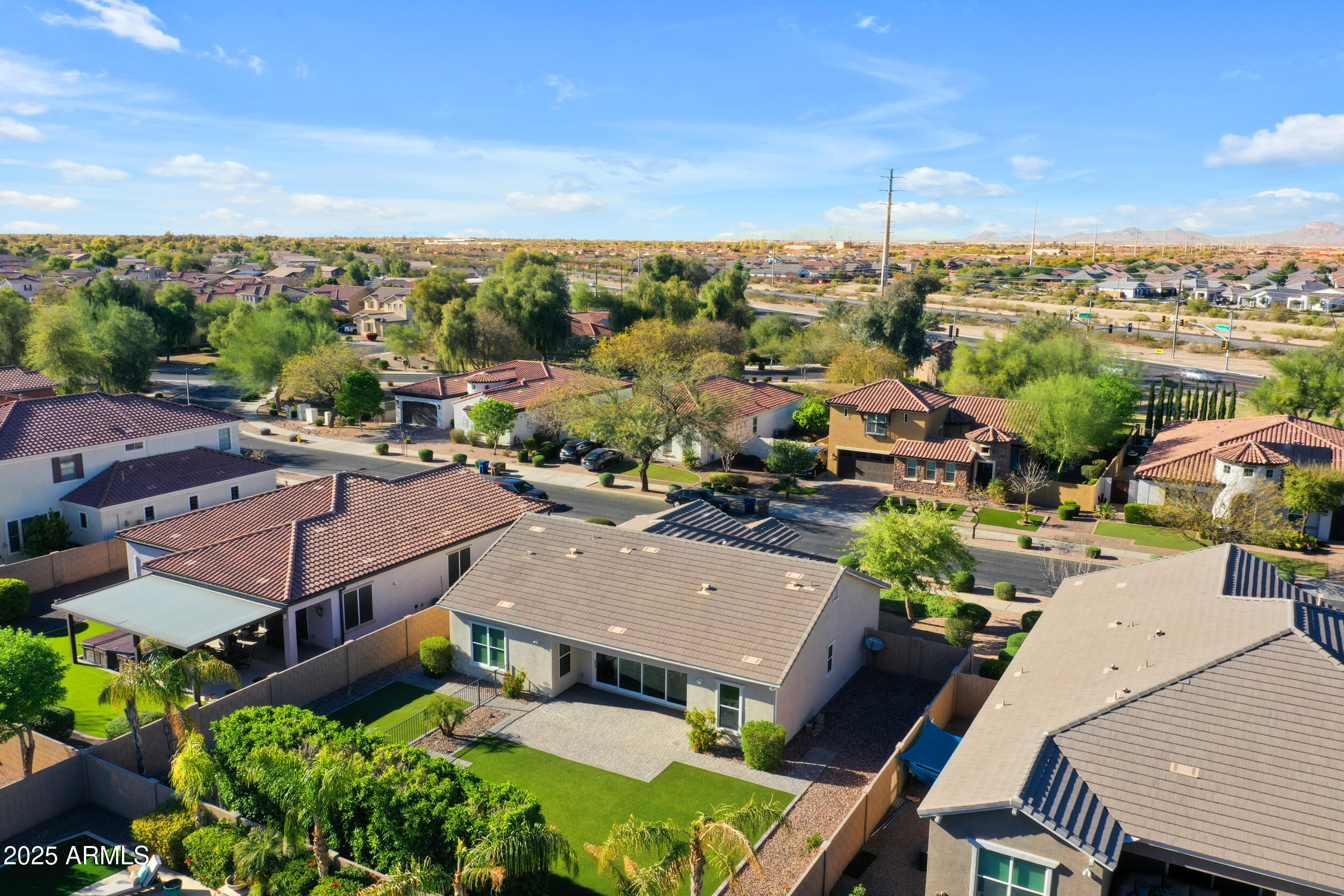 22473 E CREEKSIDE Lane