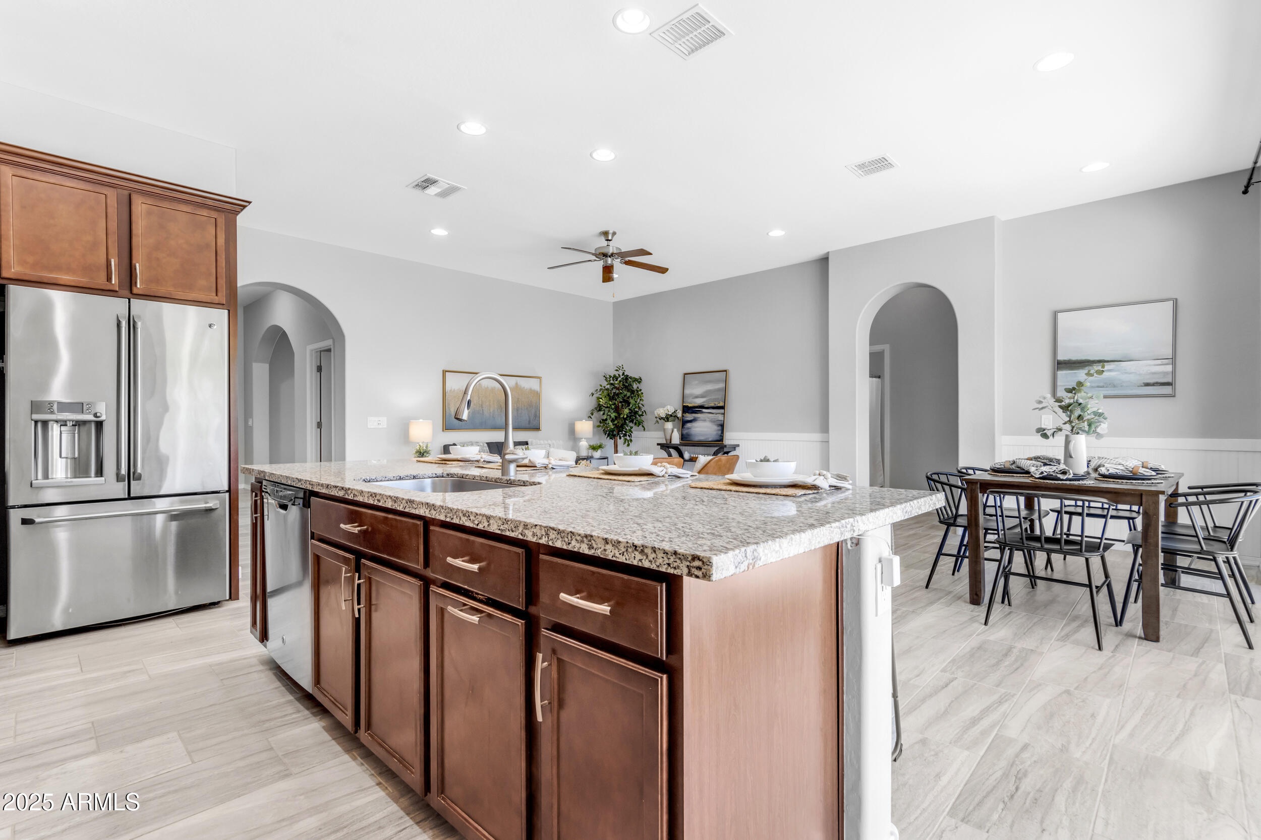 22473 E CREEKSIDE Lane