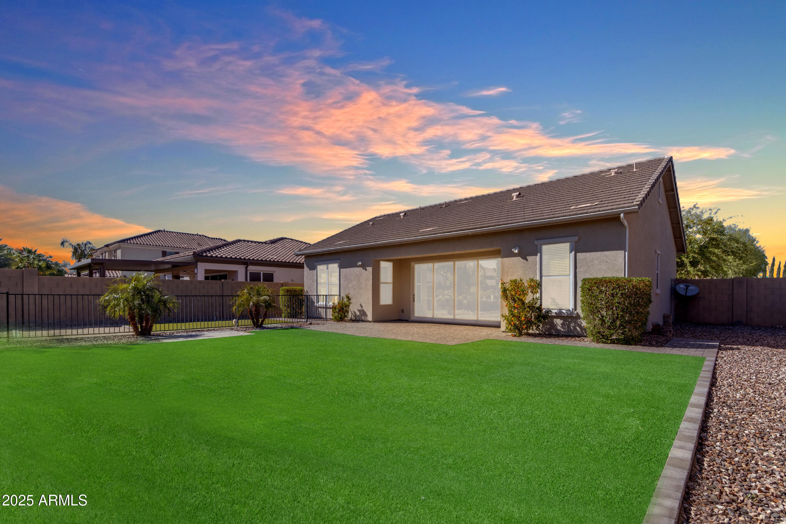 22473 E CREEKSIDE Lane