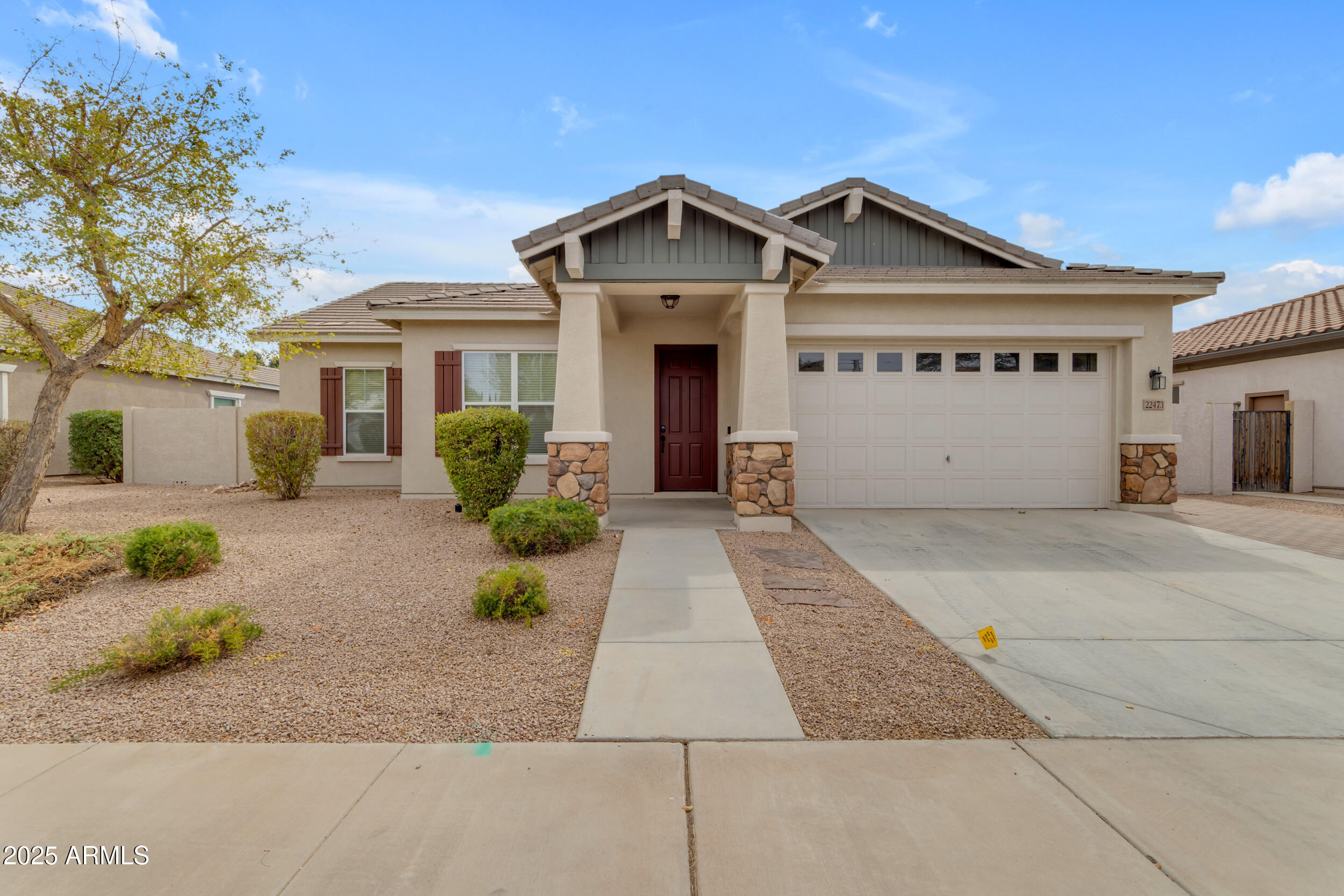 22473 E CREEKSIDE Lane