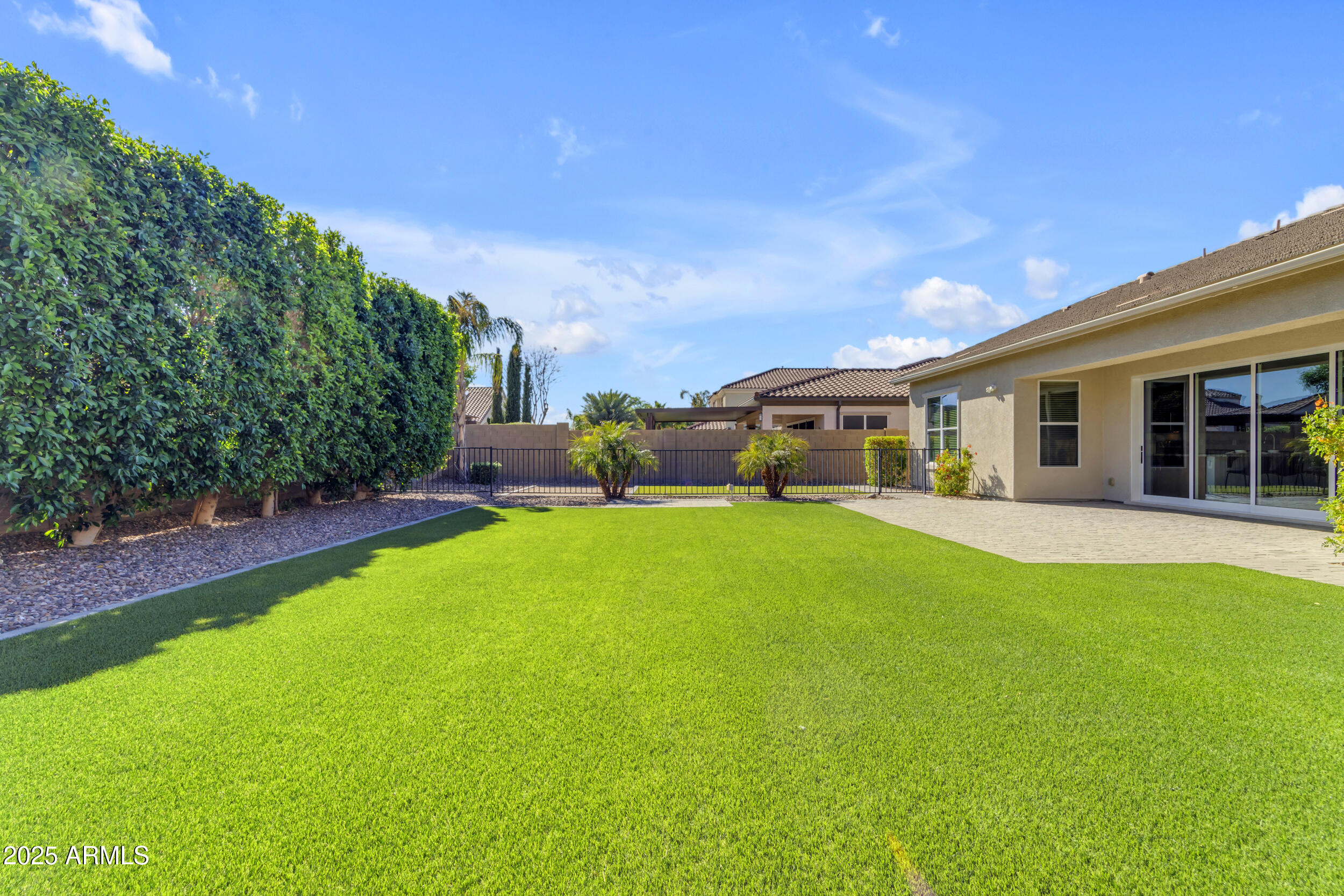 22473 E CREEKSIDE Lane