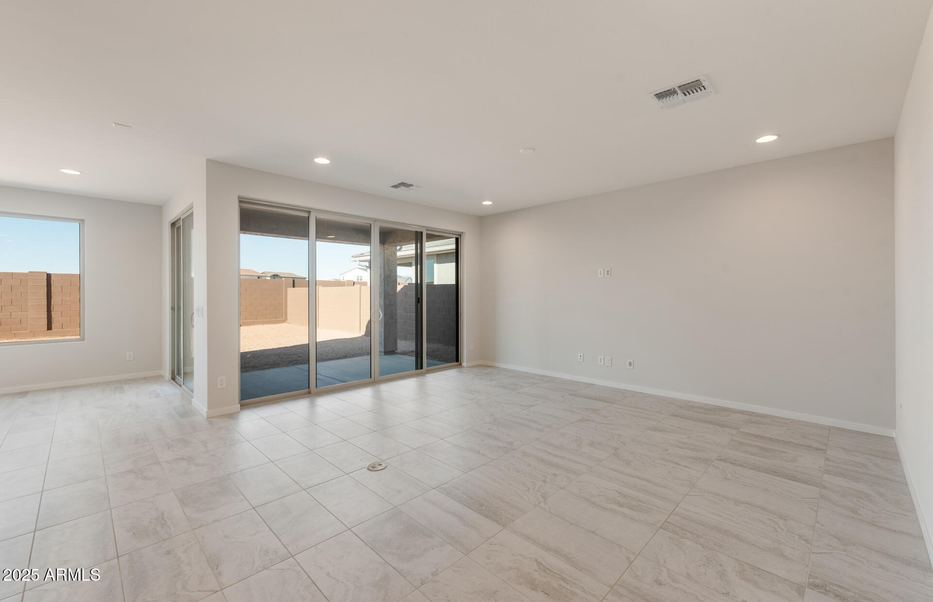 1272 W TREASURE Trail