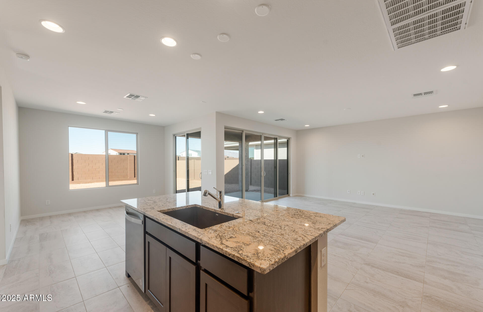 1272 W TREASURE Trail