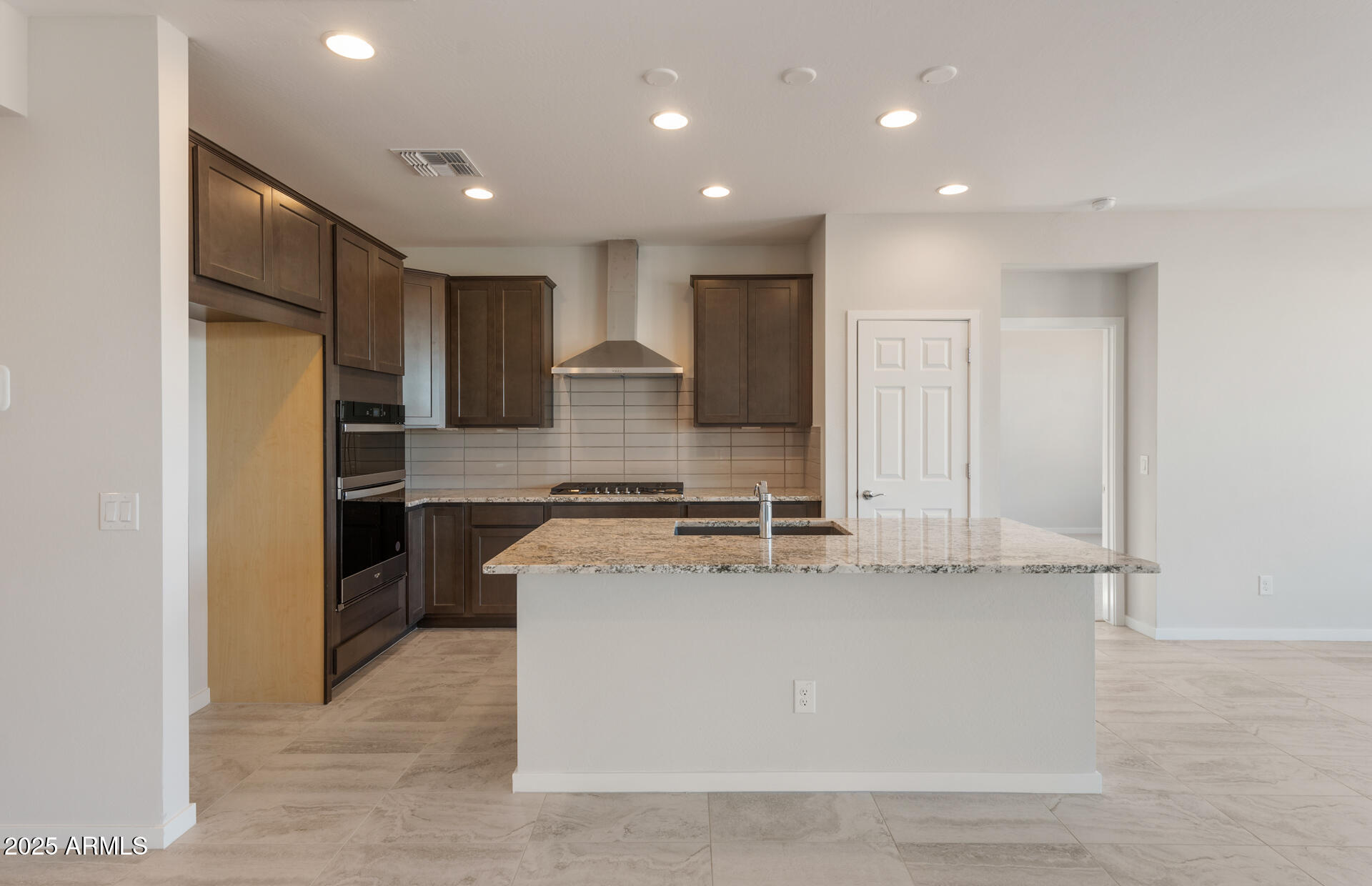 1272 W TREASURE Trail