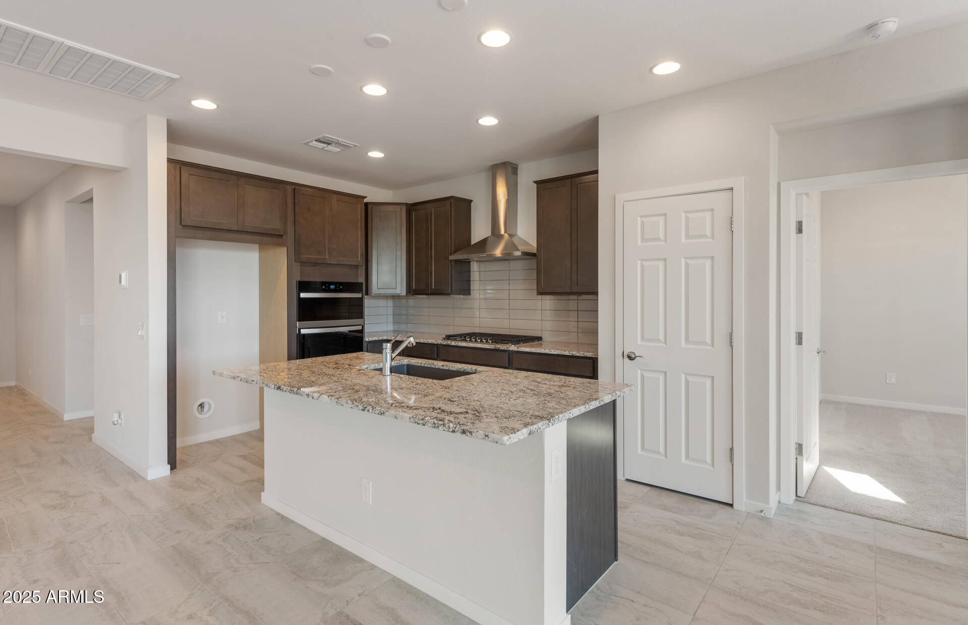 1272 W TREASURE Trail