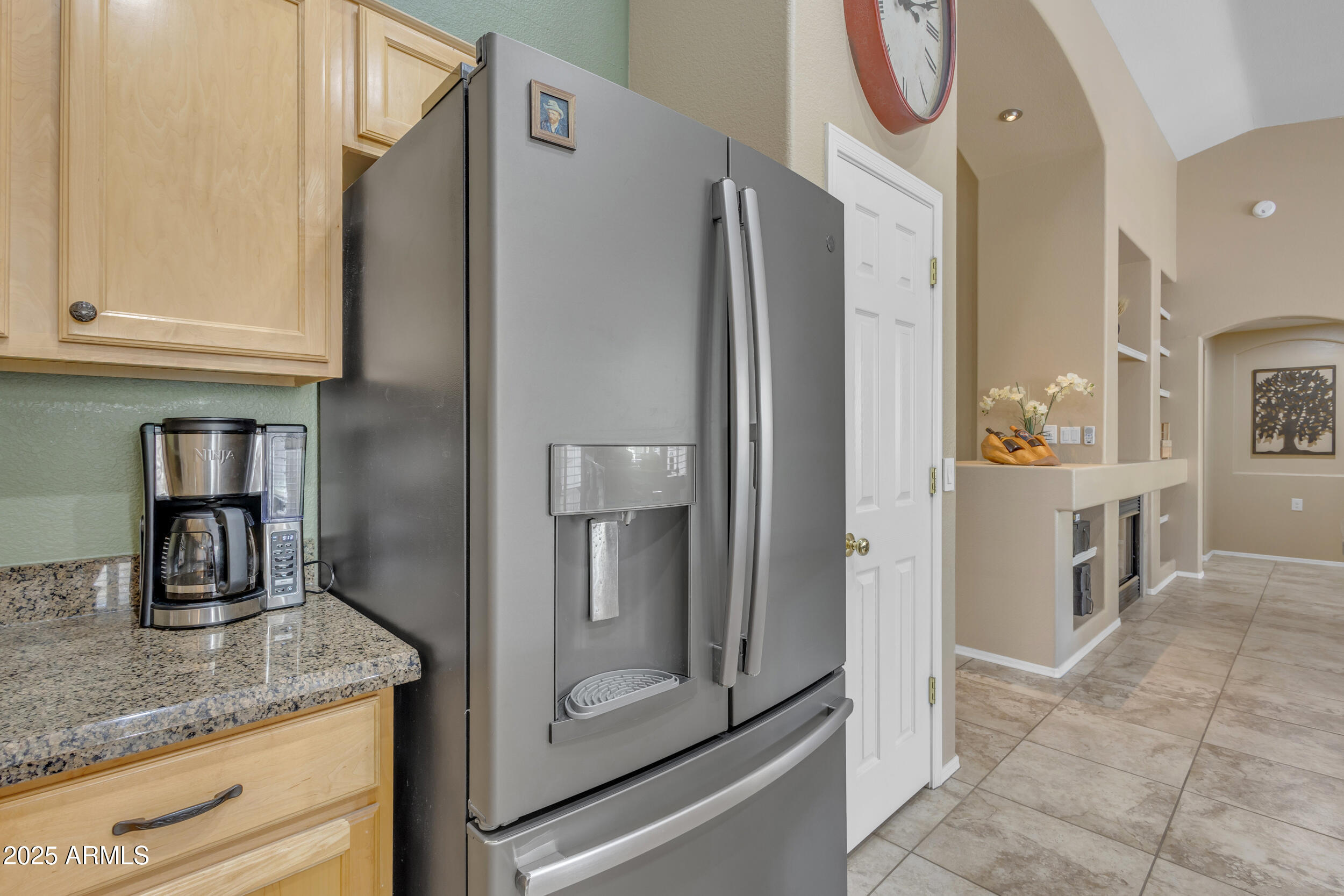 3841 E REDFIELD Court