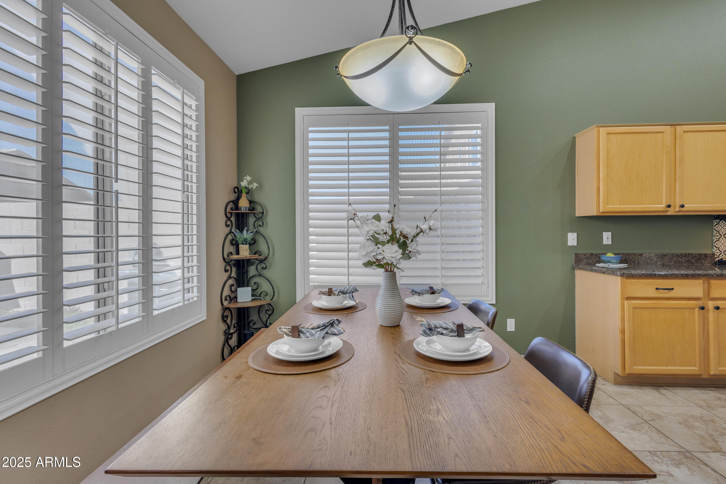 3841 E REDFIELD Court