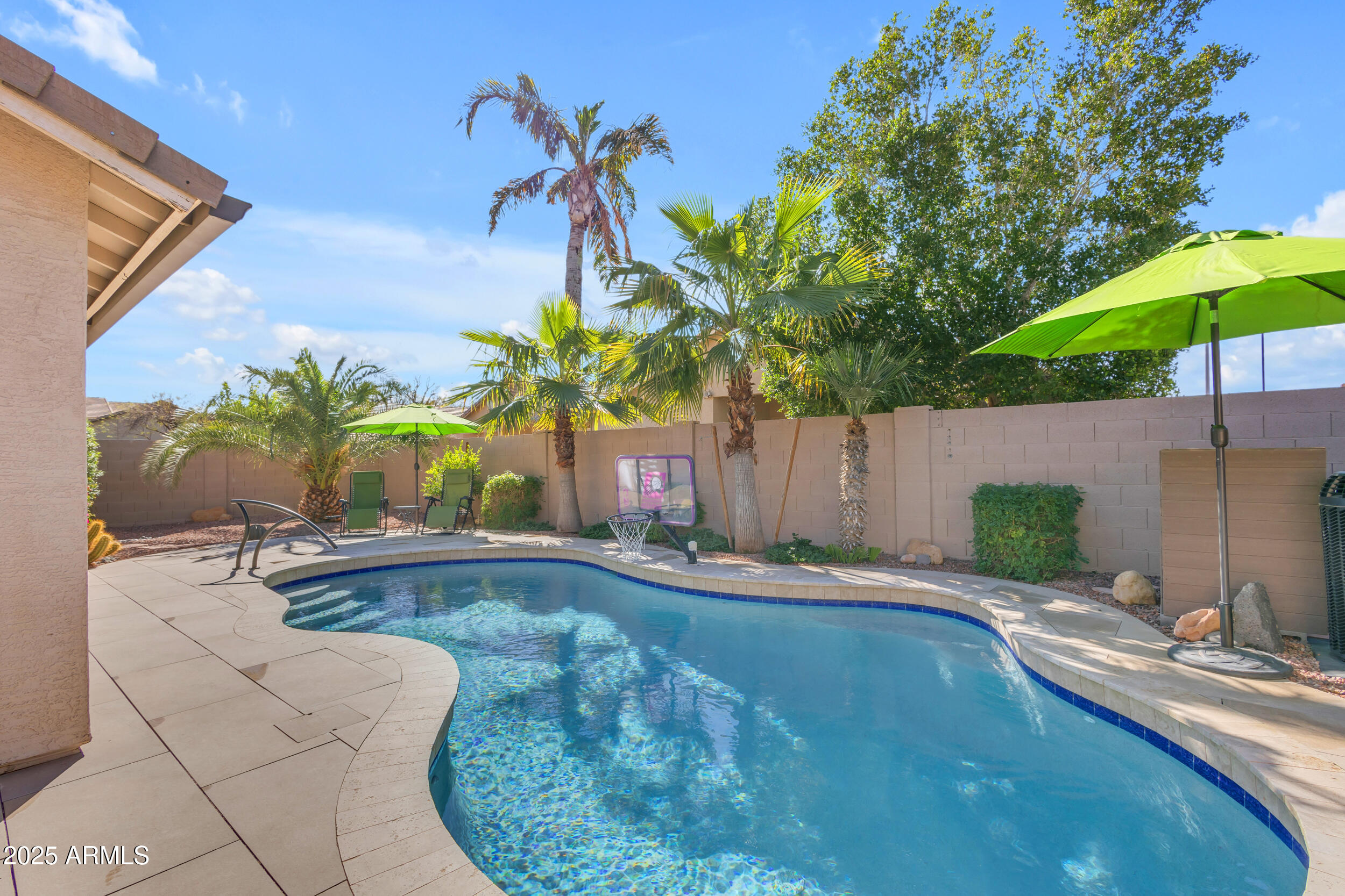 3841 E REDFIELD Court