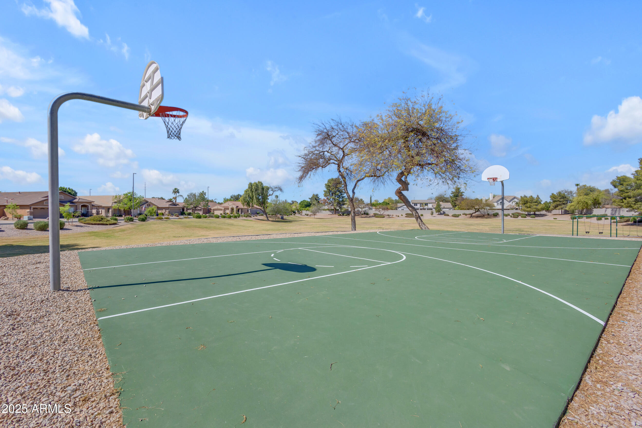 3841 E REDFIELD Court