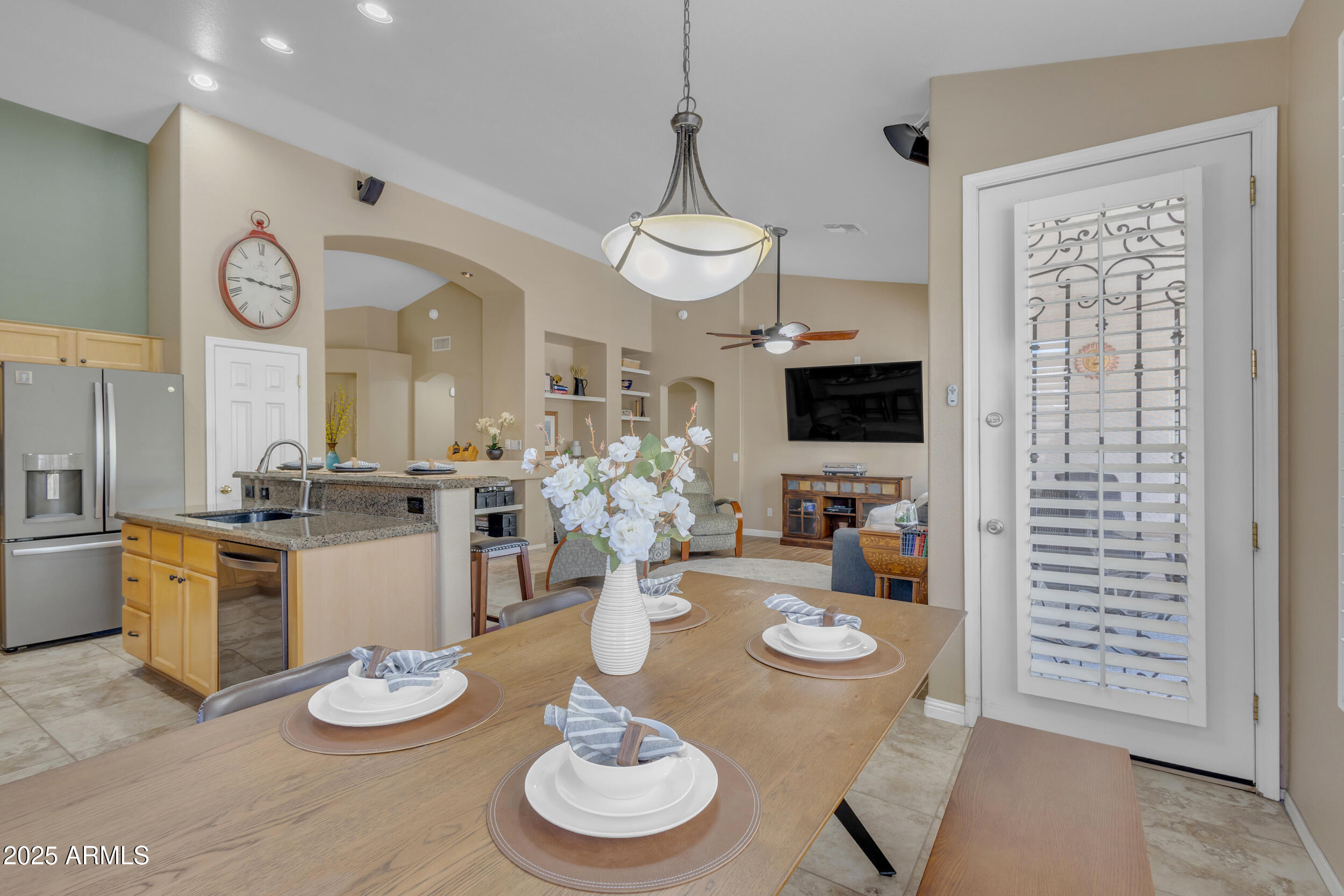 3841 E REDFIELD Court