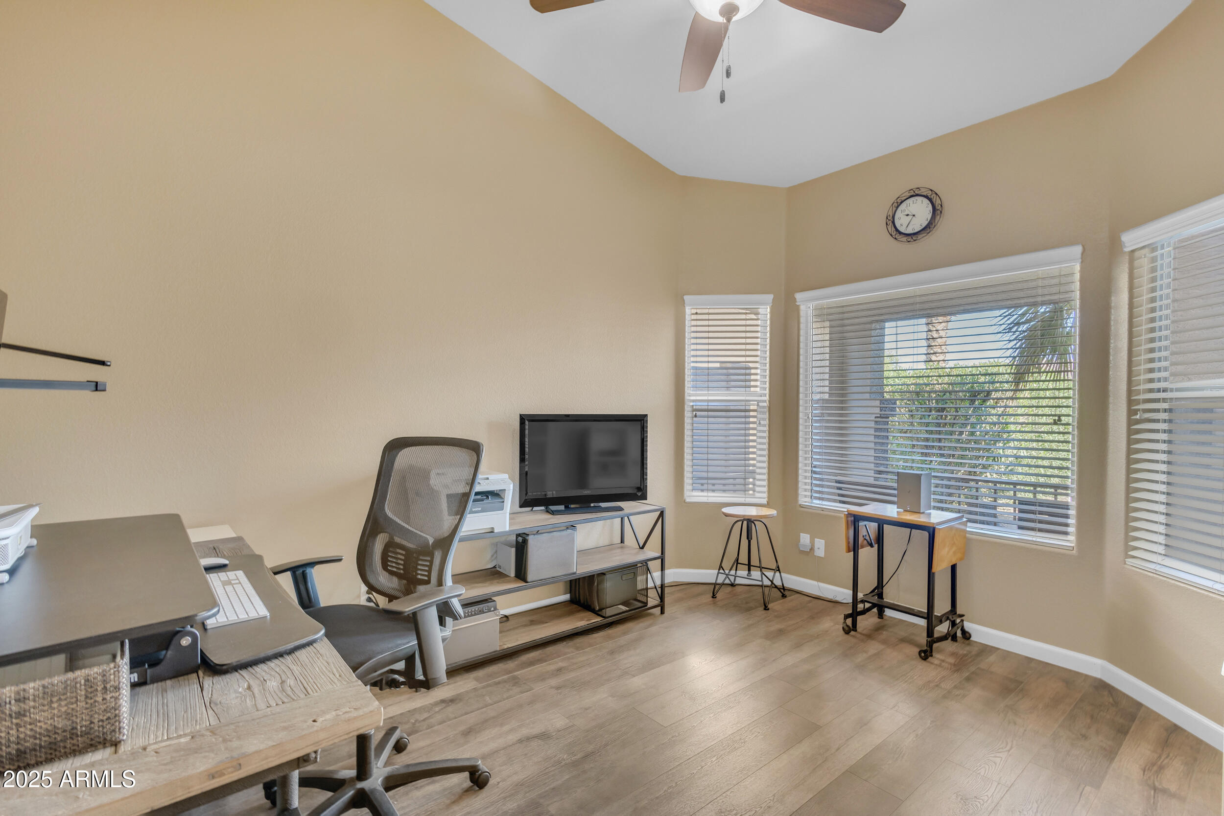 3841 E REDFIELD Court