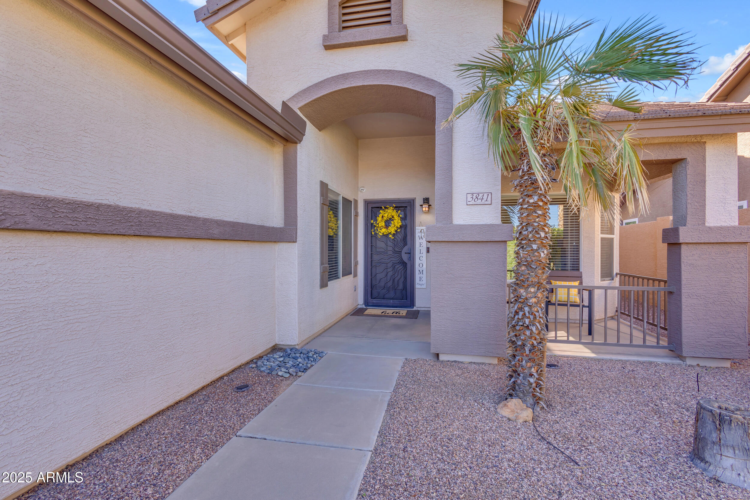 3841 E REDFIELD Court