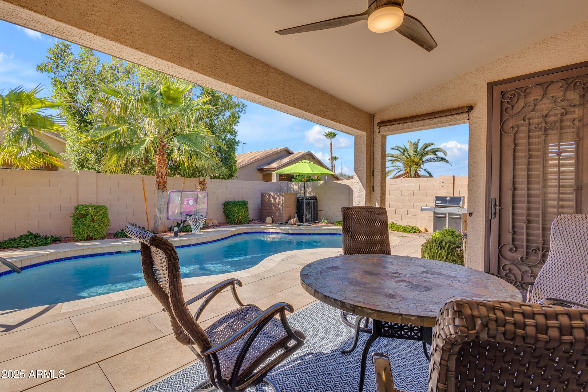 3841 E REDFIELD Court