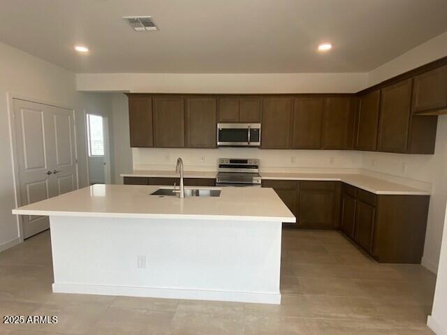 7320 E HACKAMORE Lane