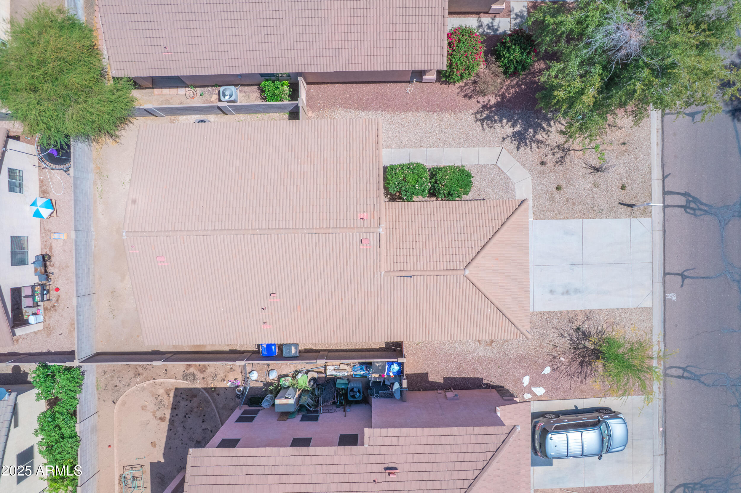 826 E IMPRERIA Street