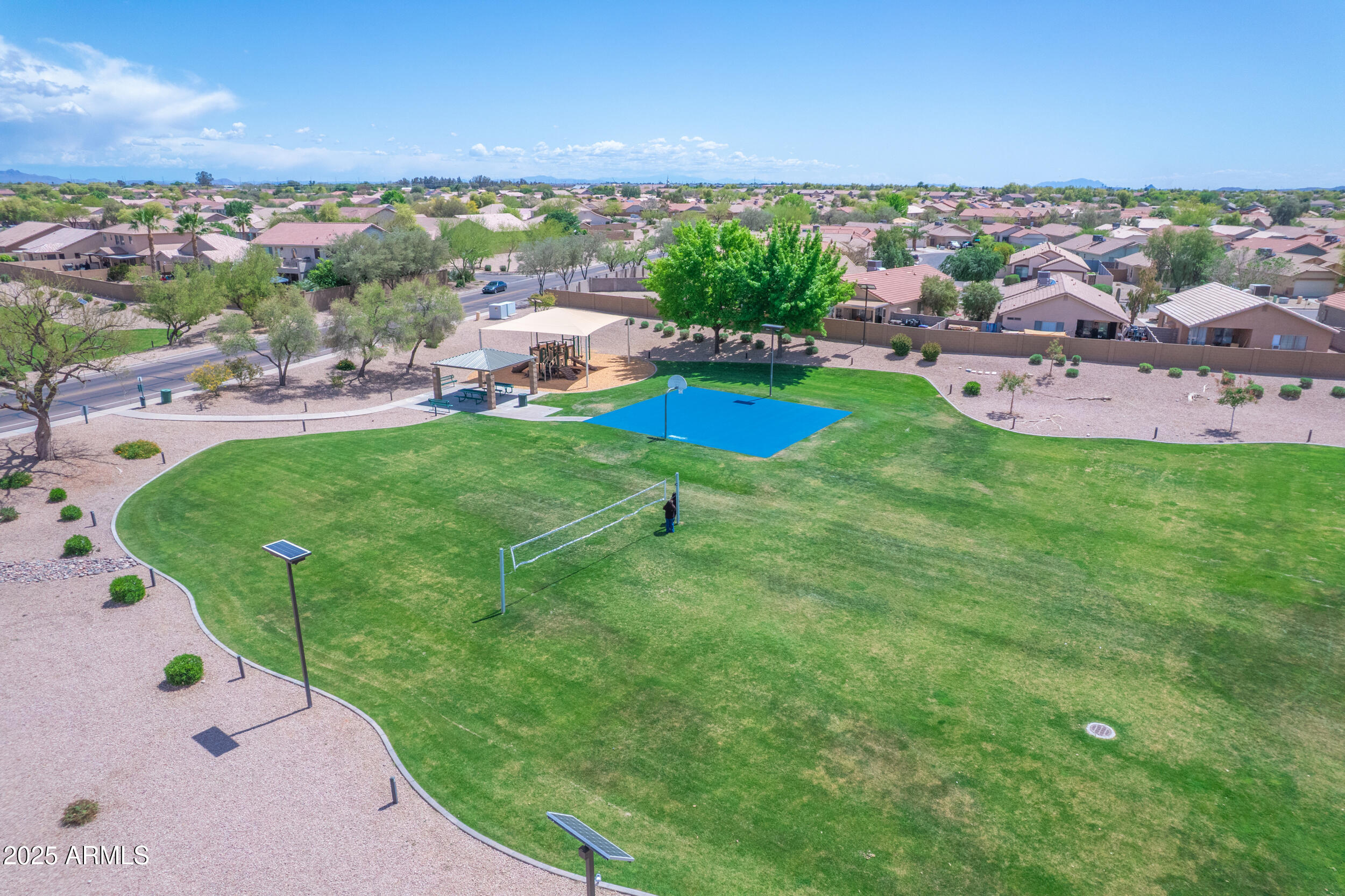 826 E IMPRERIA Street